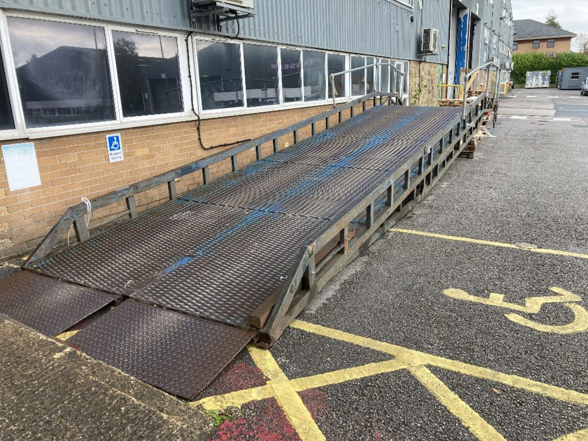 Chase Equipment Limited YR907 7000KG rated Capacity loading ramp - Image 2 of 7
