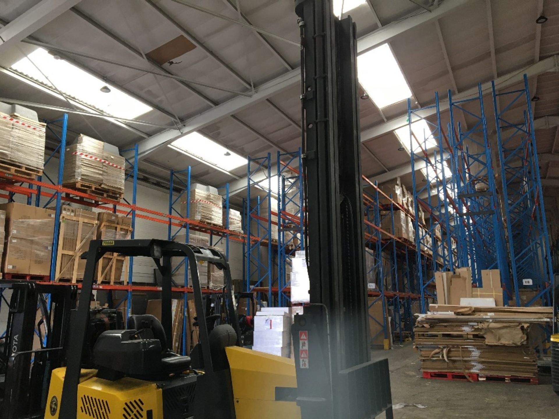 Aisle-Master 20WH 2000kg capacity gas operated forklift truck - Image 4 of 7