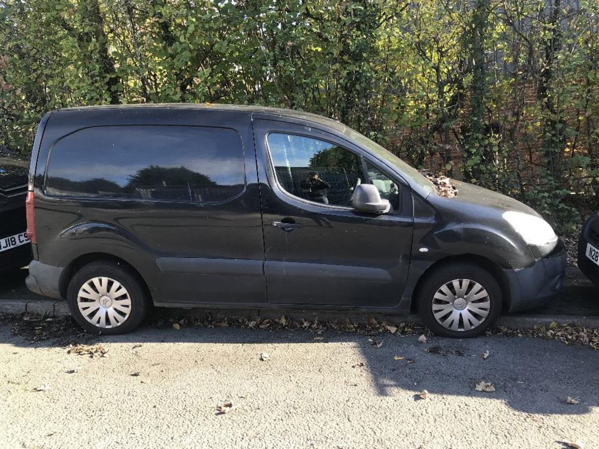 Citroen Berlingo 850 Enterprise Panel Van 1.6L 5 Speed Manual, Registration No: HJ64 SYH - Image 2 of 8