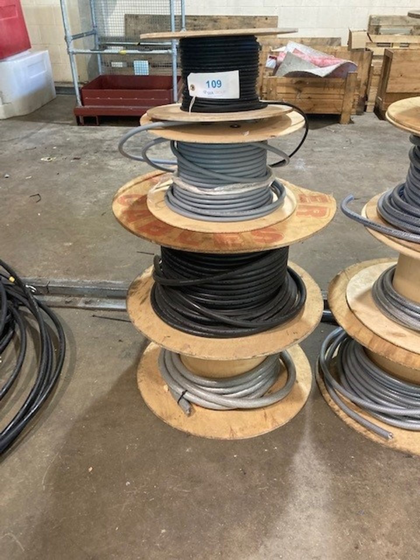 Large Quantity of Various Gauge Cable - Image 2 of 4