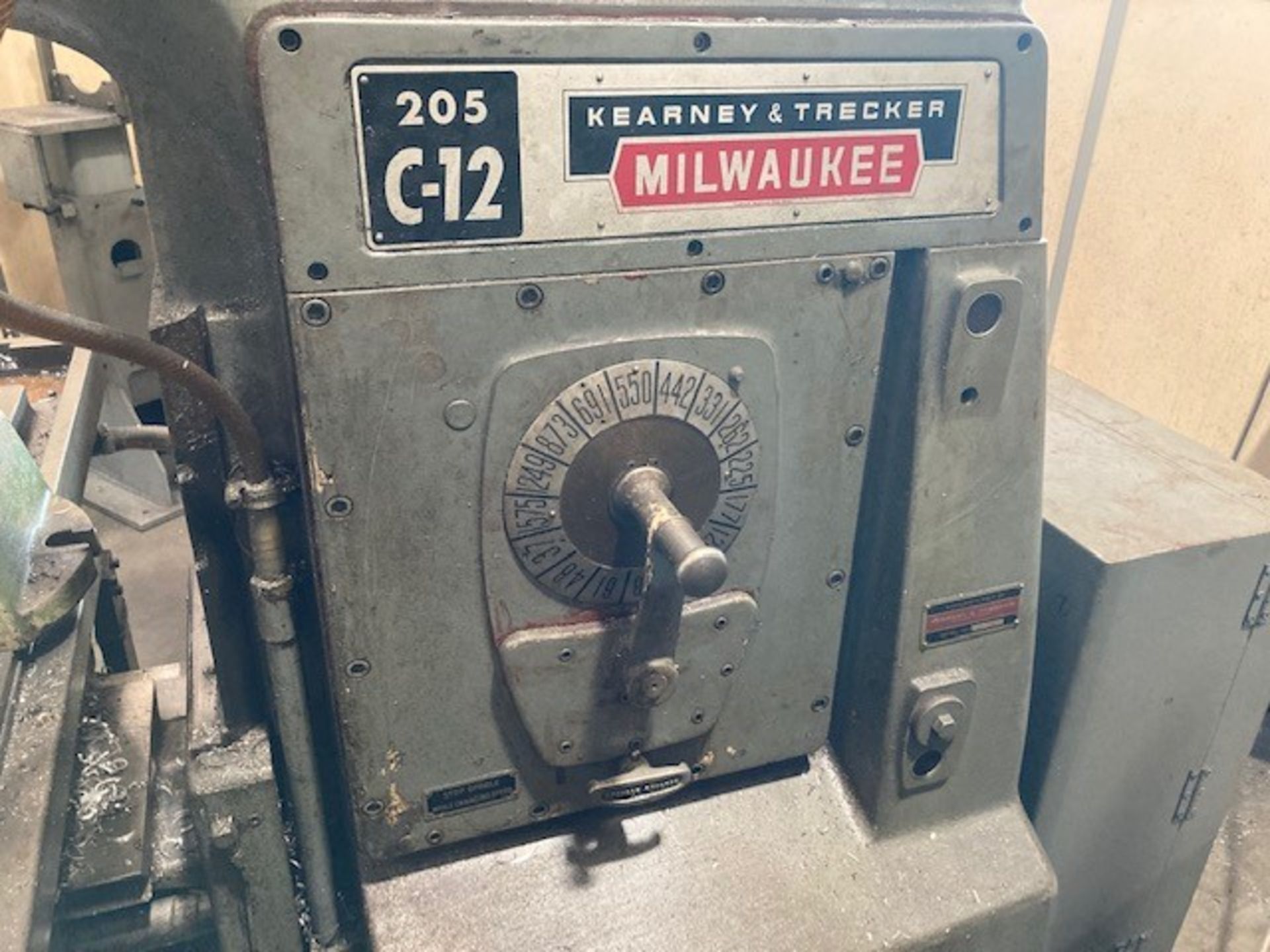 Kearney & Trecker Milwaukee 205-C12 Vertical Milling Machine - Image 4 of 6