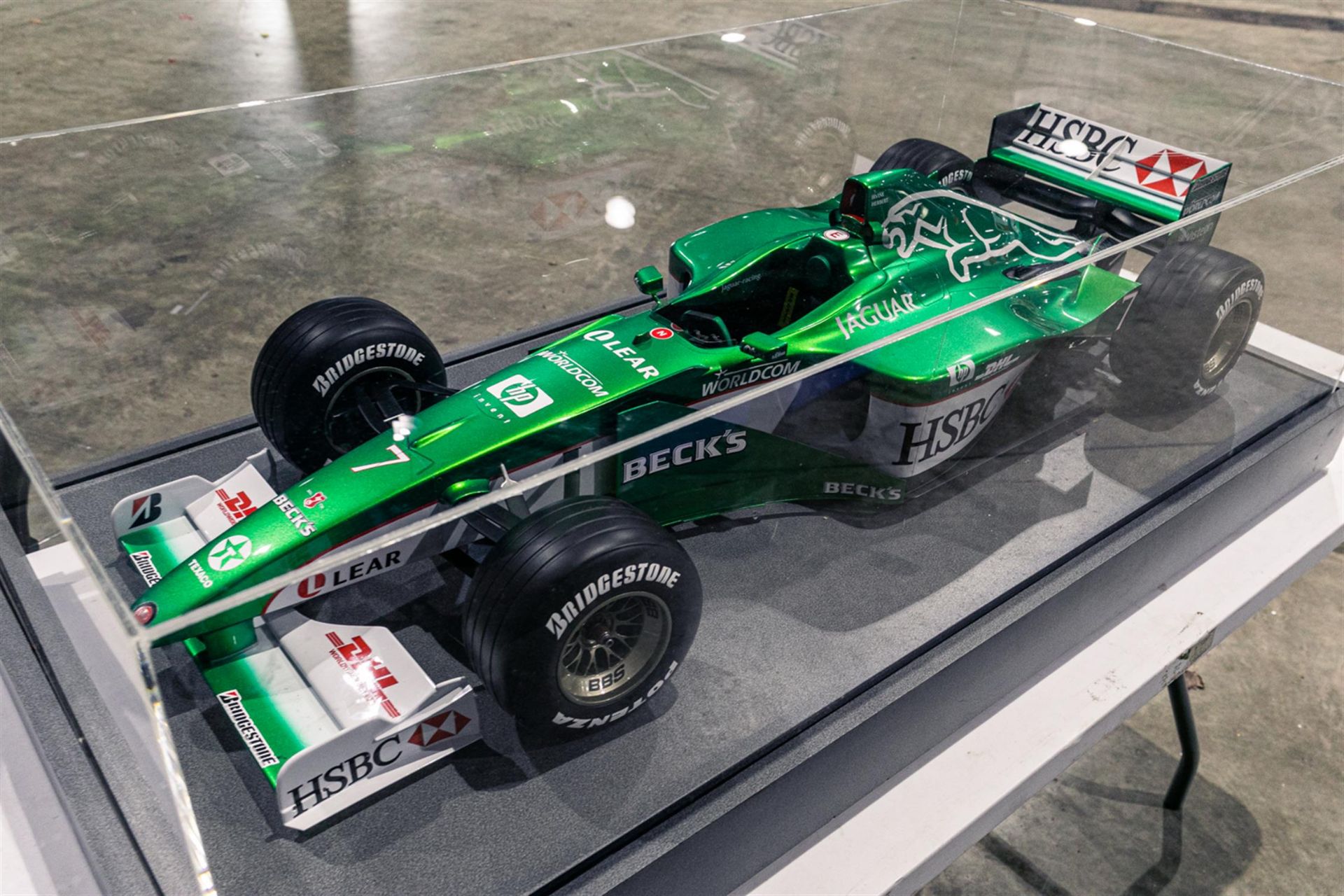 An Original 1:4 Scale Limited Edition Promotional Model of the 2000 Jaguar R1 - Image 2 of 2