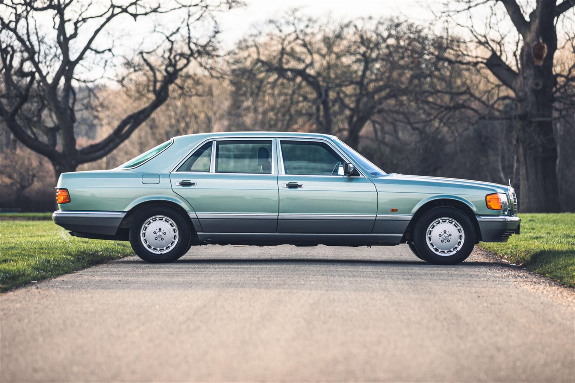 1987 Mercedes-Benz 560 SEL (W126) - Image 4 of 10