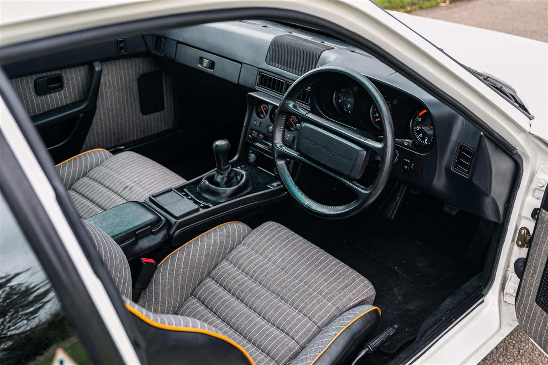 1988 Porsche 924 S Le Mans - Image 3 of 10