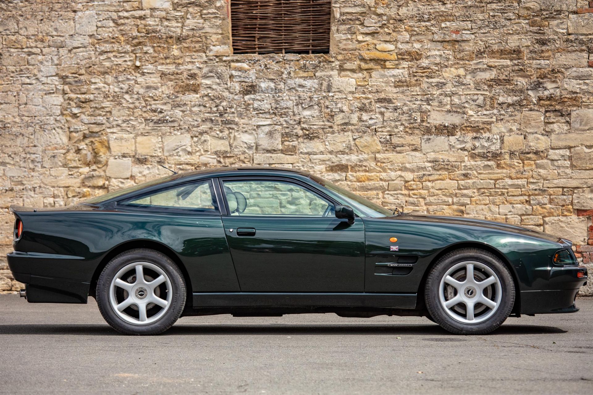 1997 Aston Martin V8 Coupe - Image 8 of 10