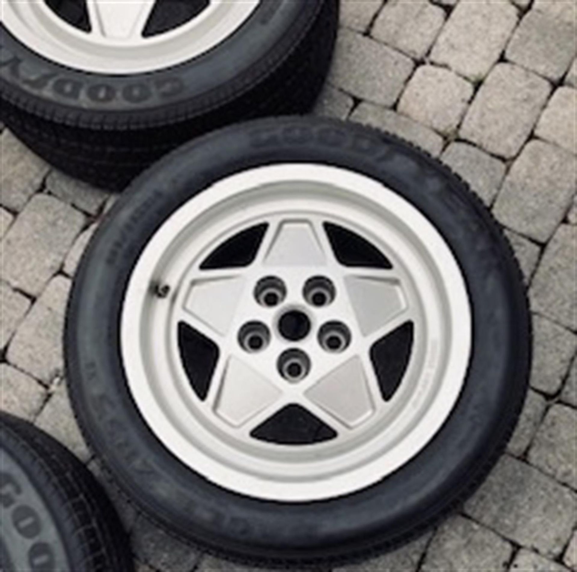 Set of 4 Original Ferrari Magnesium Alloy Wheels (16") - Image 2 of 9