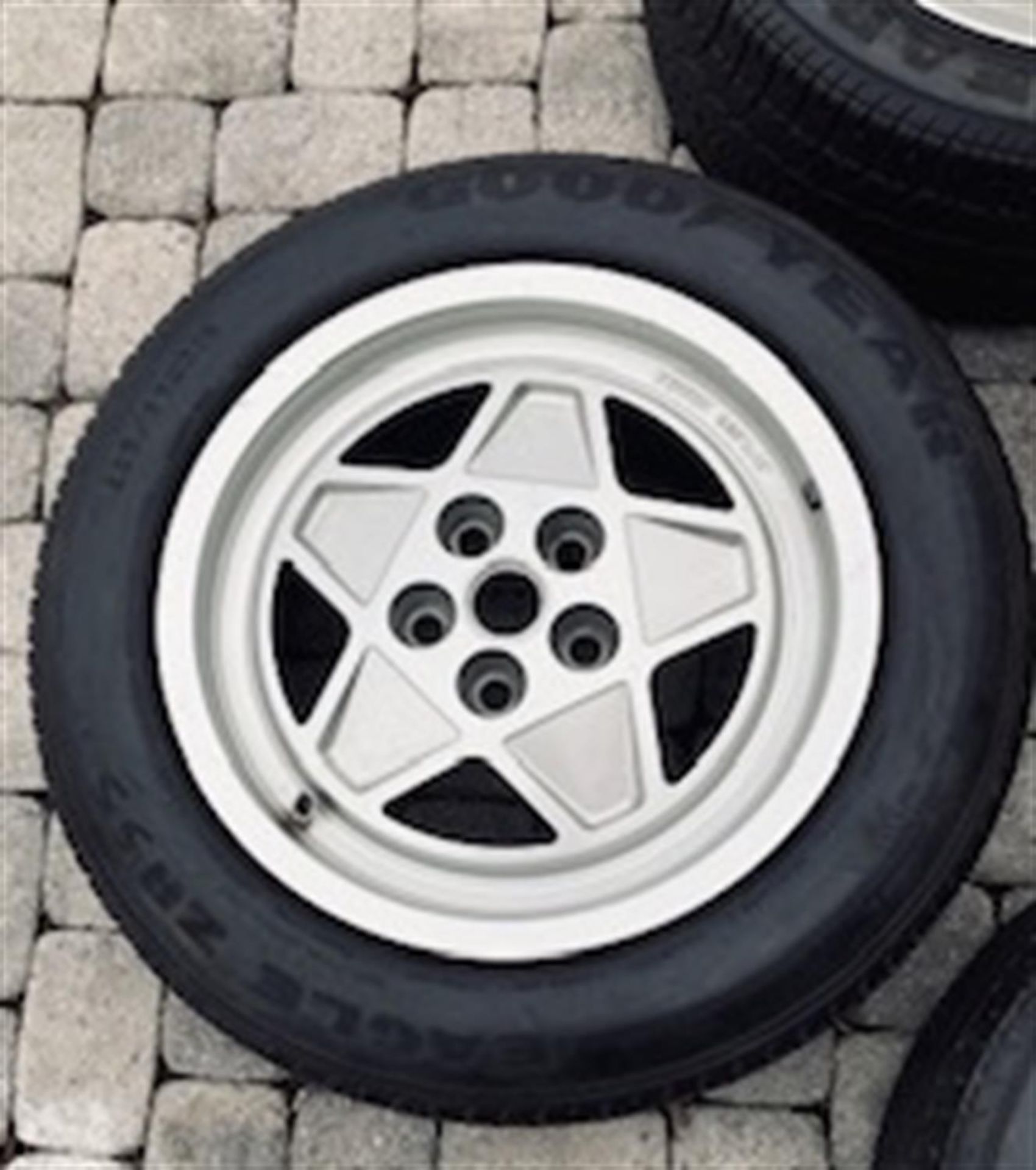 Set of 4 Original Ferrari Magnesium Alloy Wheels (16") - Image 3 of 9