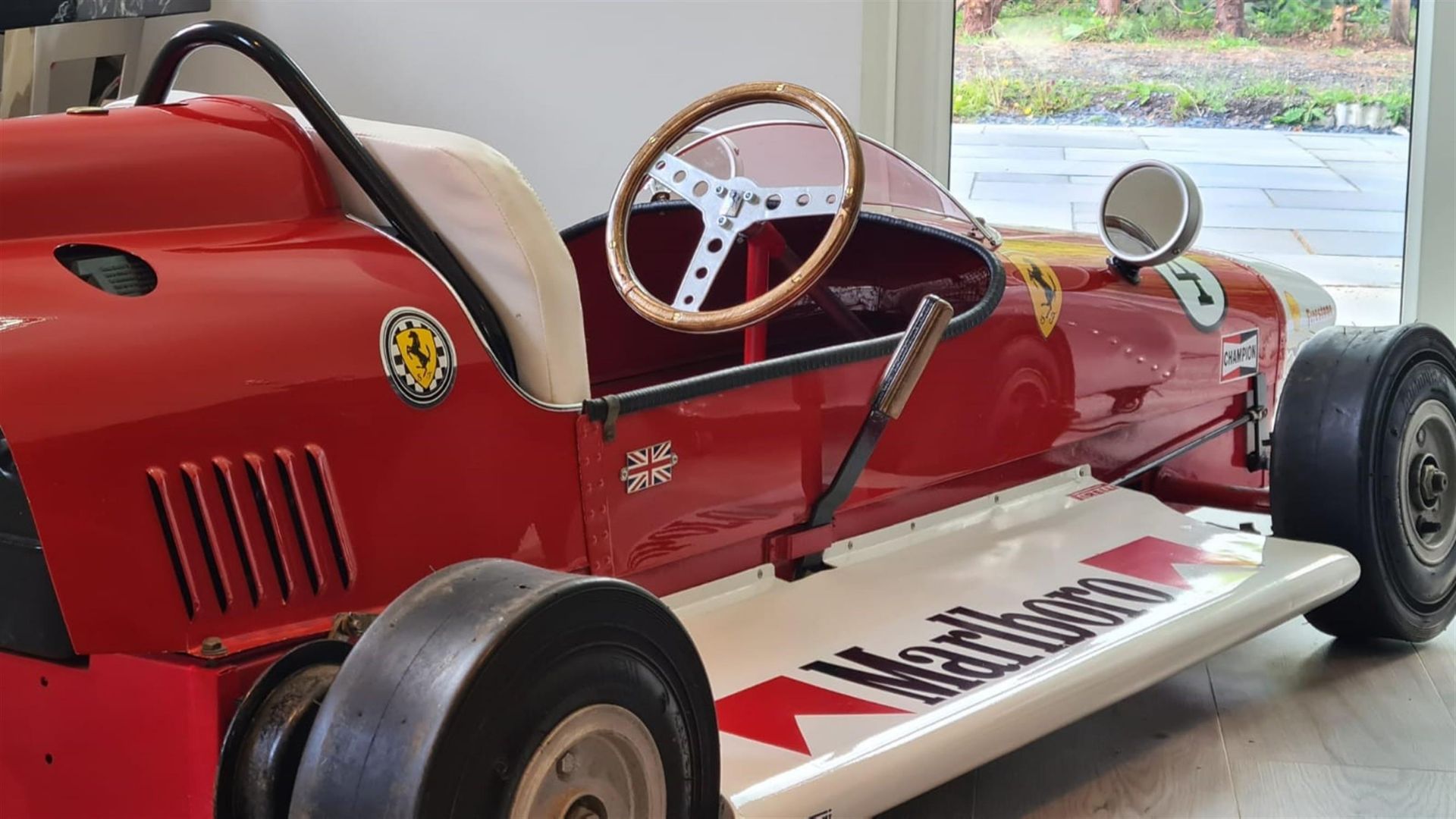 A Rare, Fully Restored, 1967 Barnard Formula 6 Race Car in Ferrari Livery - Image 4 of 10