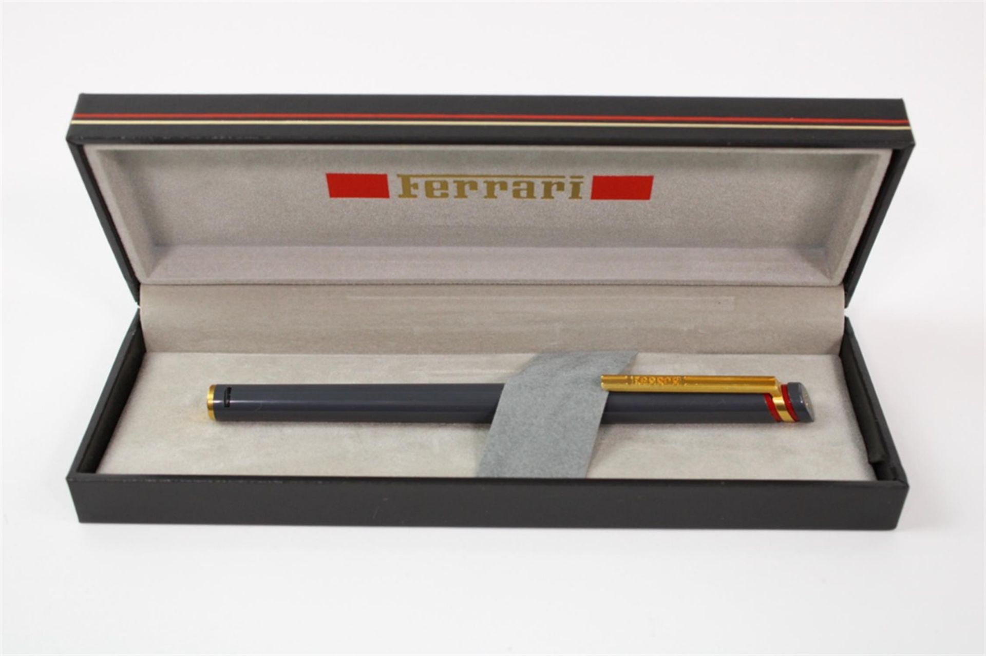 1980s Ferrari Formula Cartier Grey Fountain Pen Set - Image 3 of 7