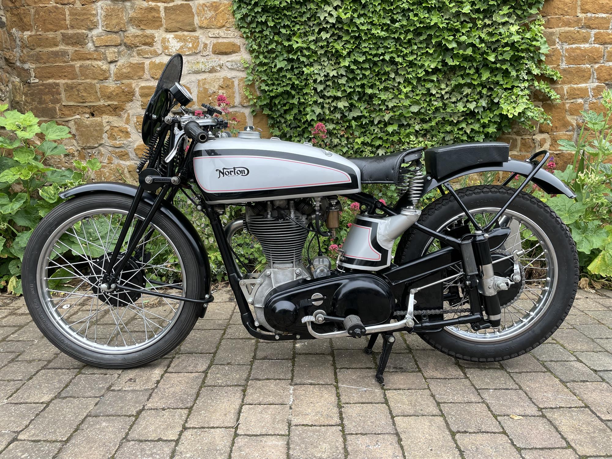 1939 Norton Model 30 International 500 - Image 6 of 10