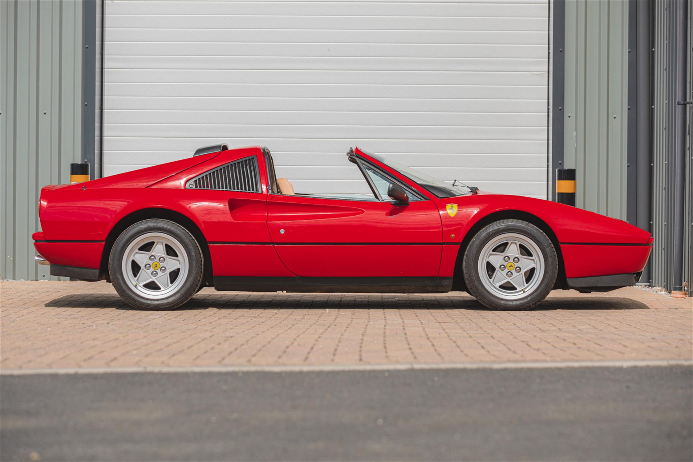 1986 Ferrari 328 GTS - Image 4 of 11