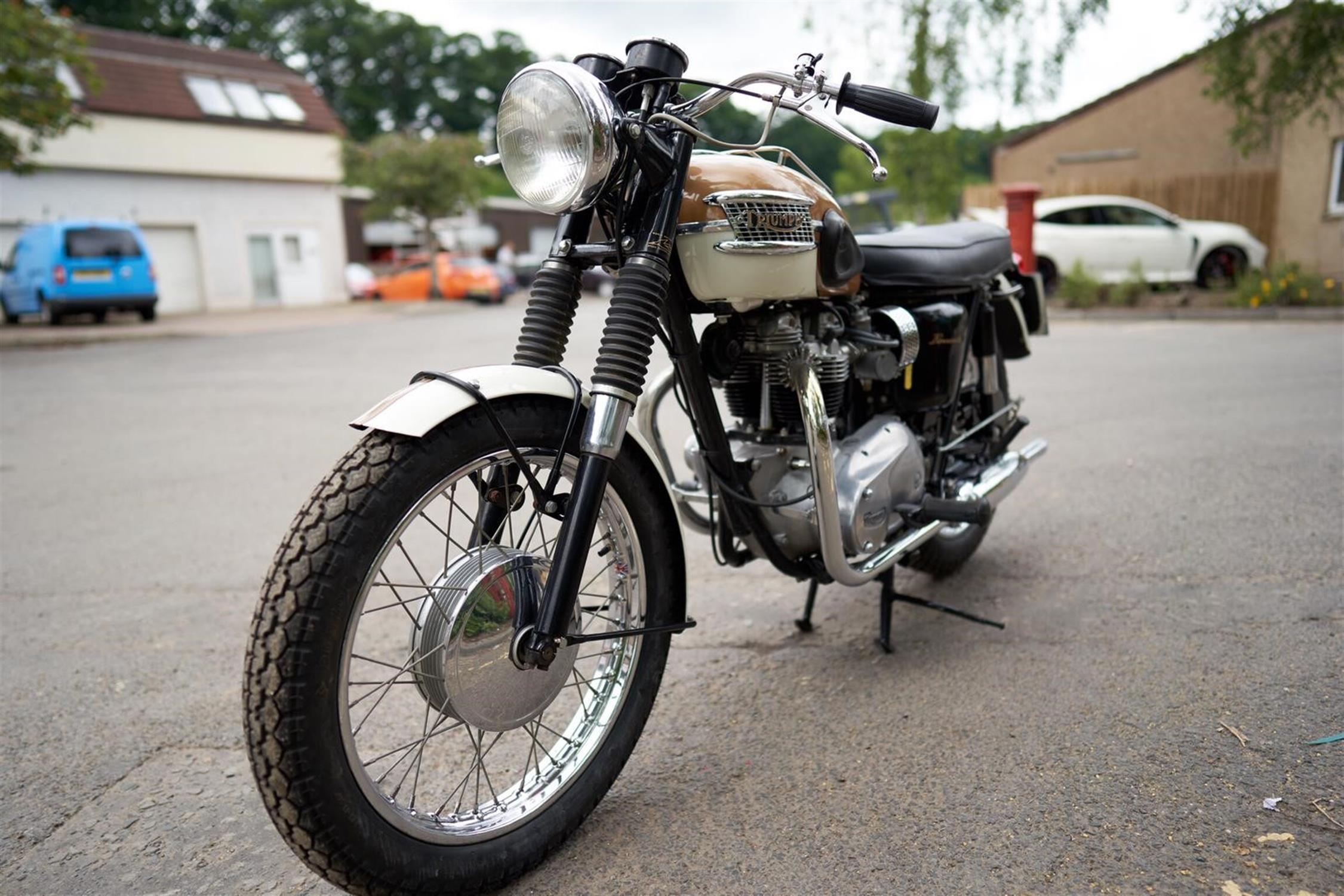 1964 Triumph T120 Bonneville - Image 8 of 10