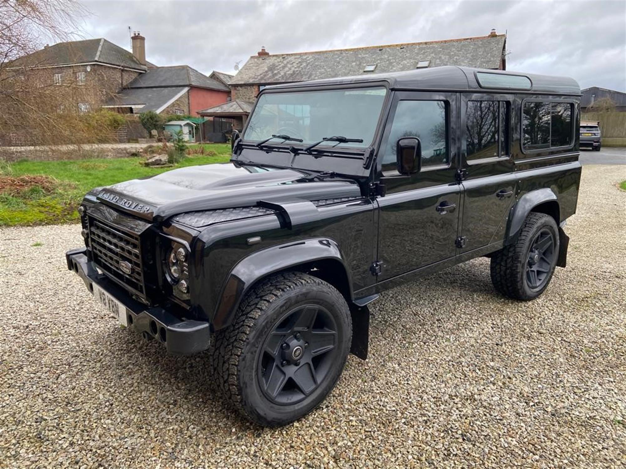 2011 Land Rover Defender 110 'Coyote' 5.0 V8 - Image 4 of 10