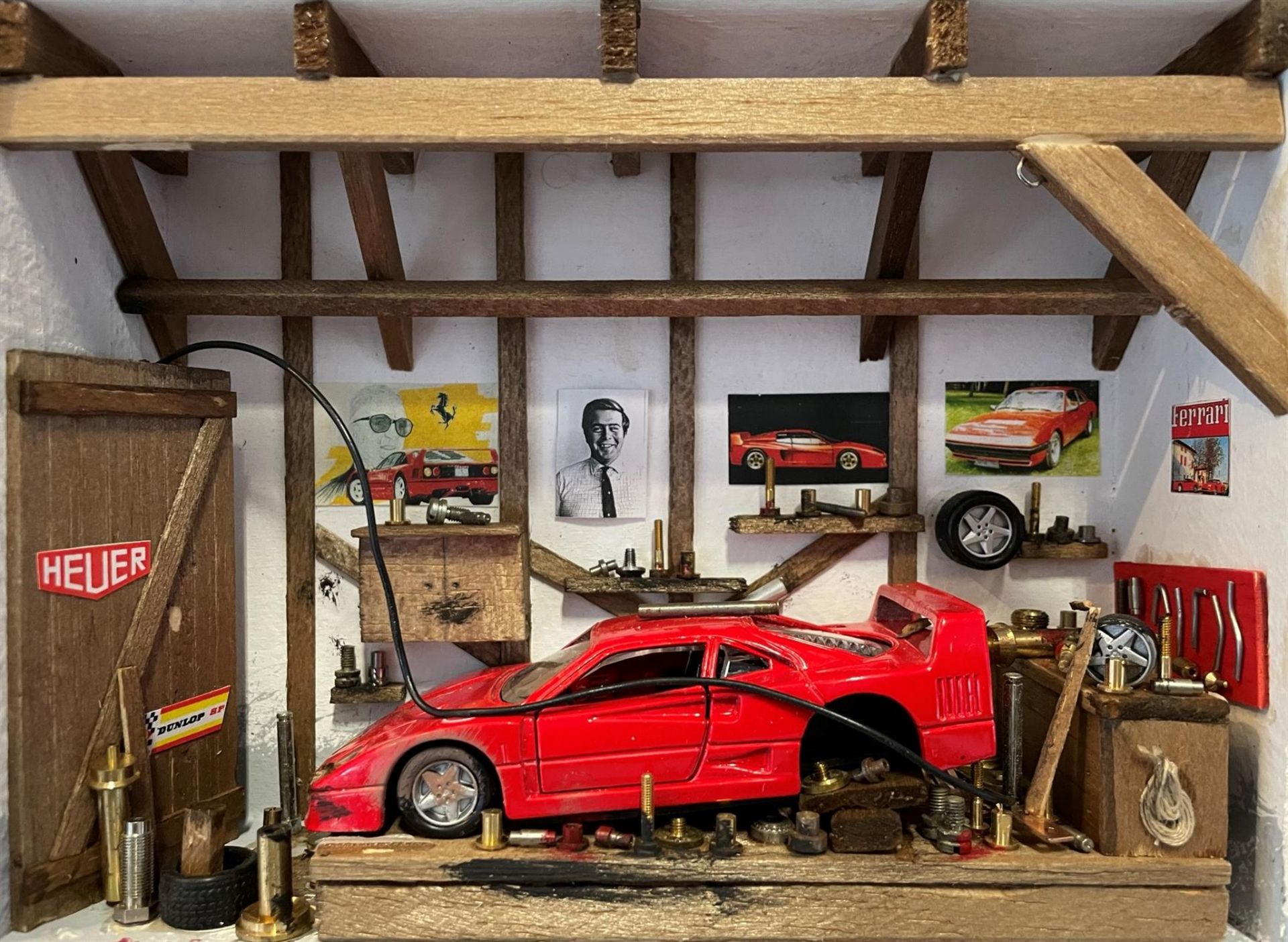 Ferrari F40 Diorama - Image 2 of 6