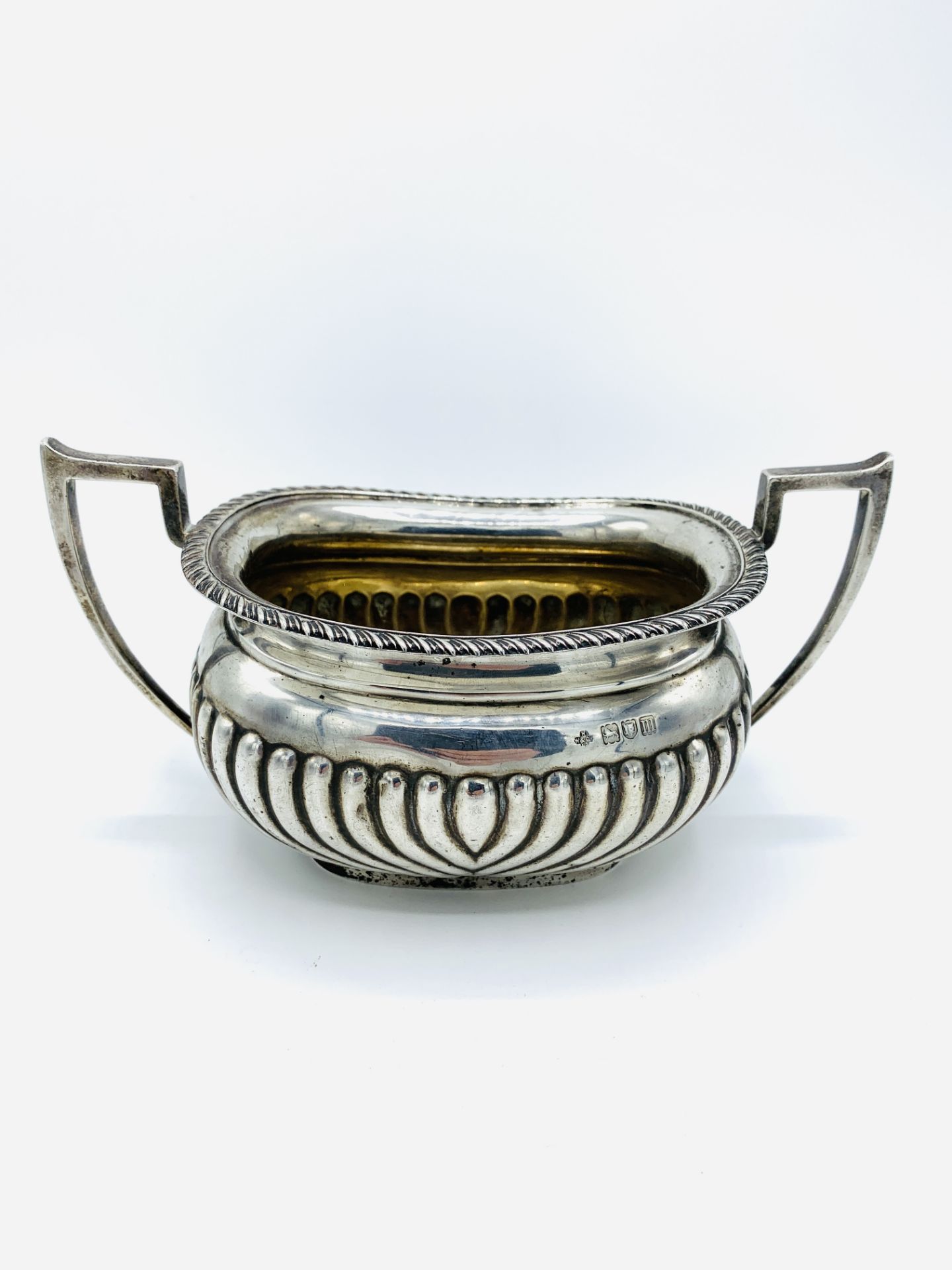Large silver creamer and sugar bowl - Image 3 of 5