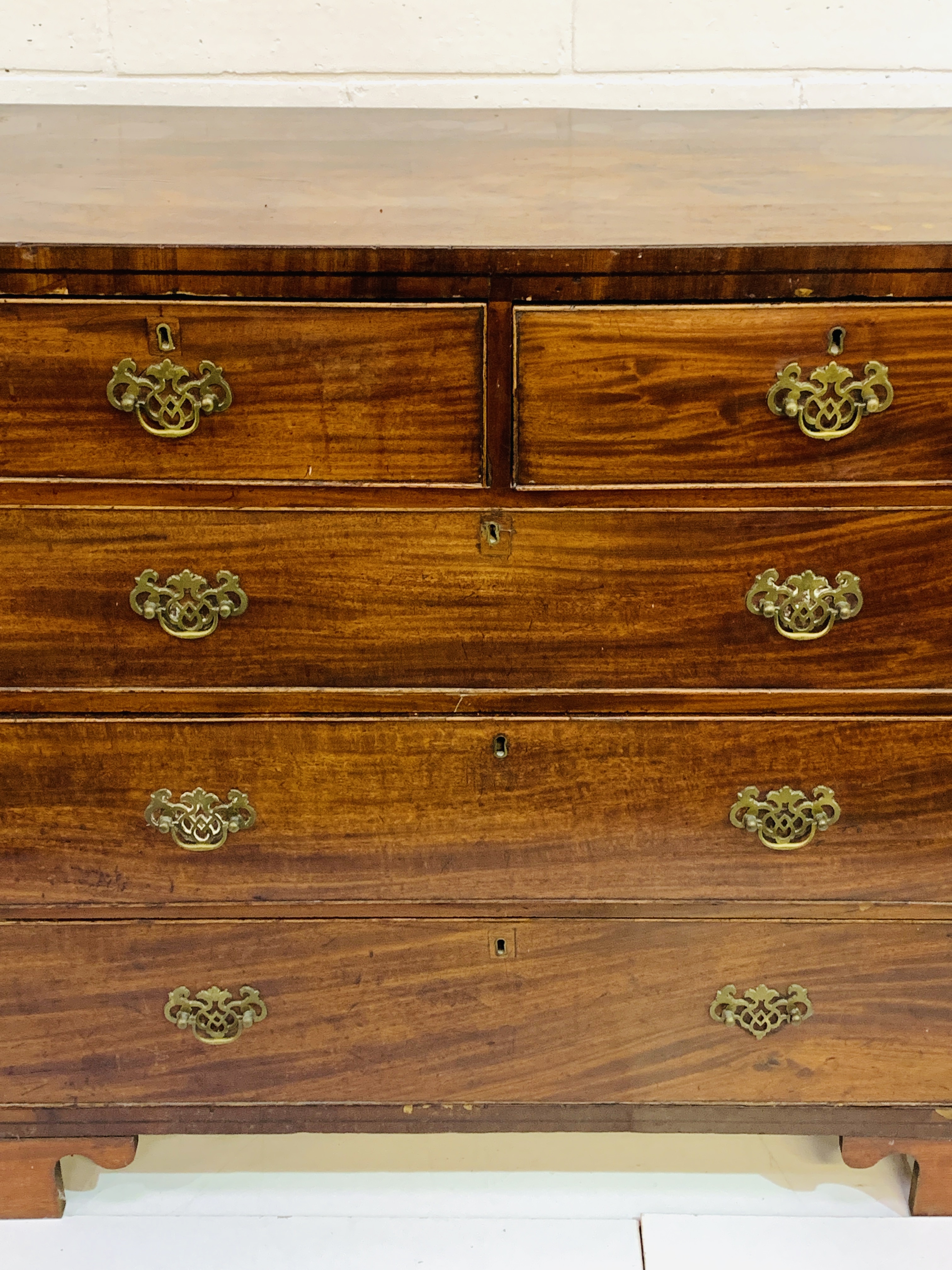 Mahogany chest of two over three drawers - Image 2 of 4