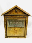 Oak Country House letter box