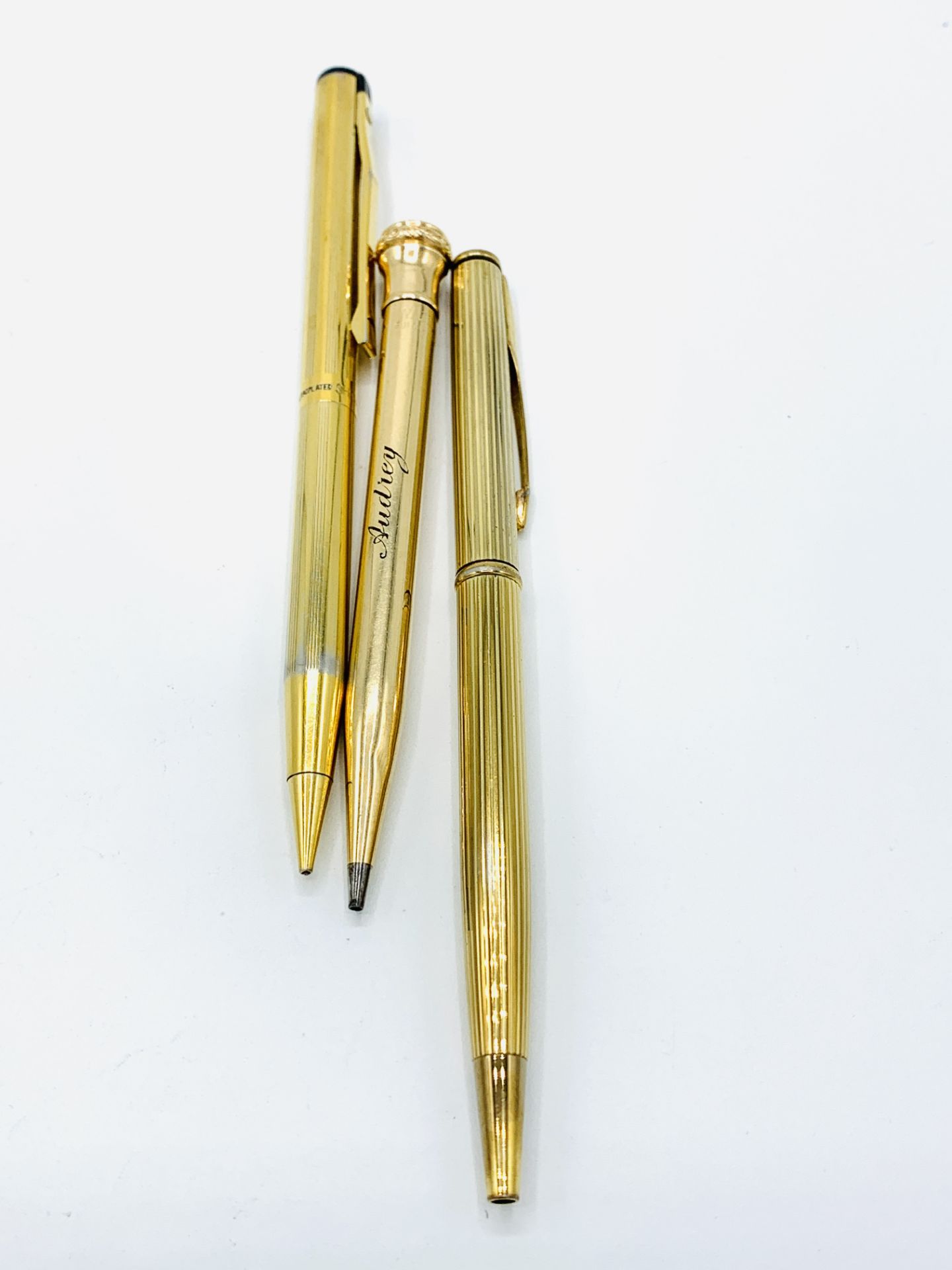 Three rolled gold rotating pens and pencils and signed photograph of HRH Princess Alice. - Image 4 of 5