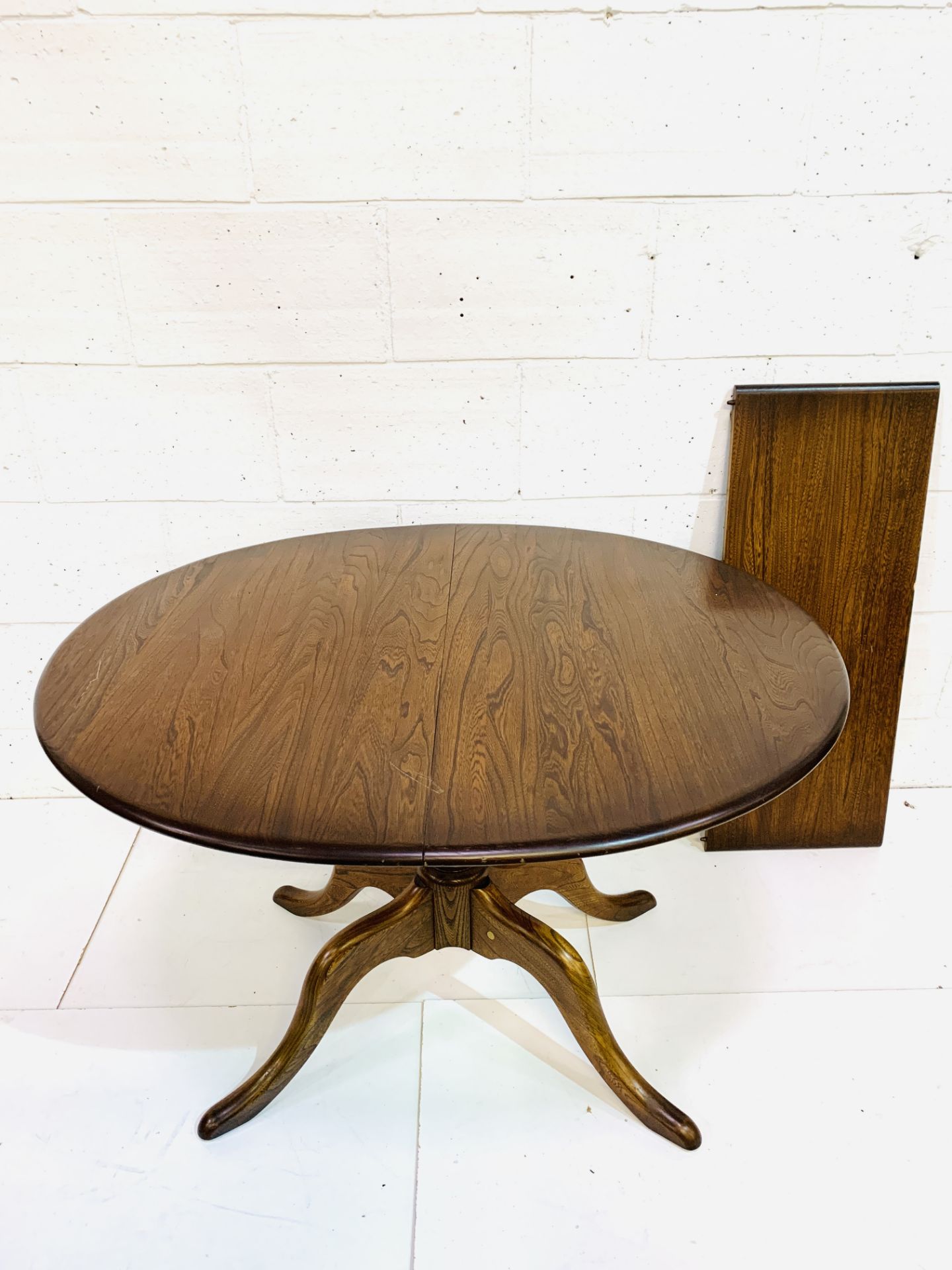 Ercol oval top extendable table