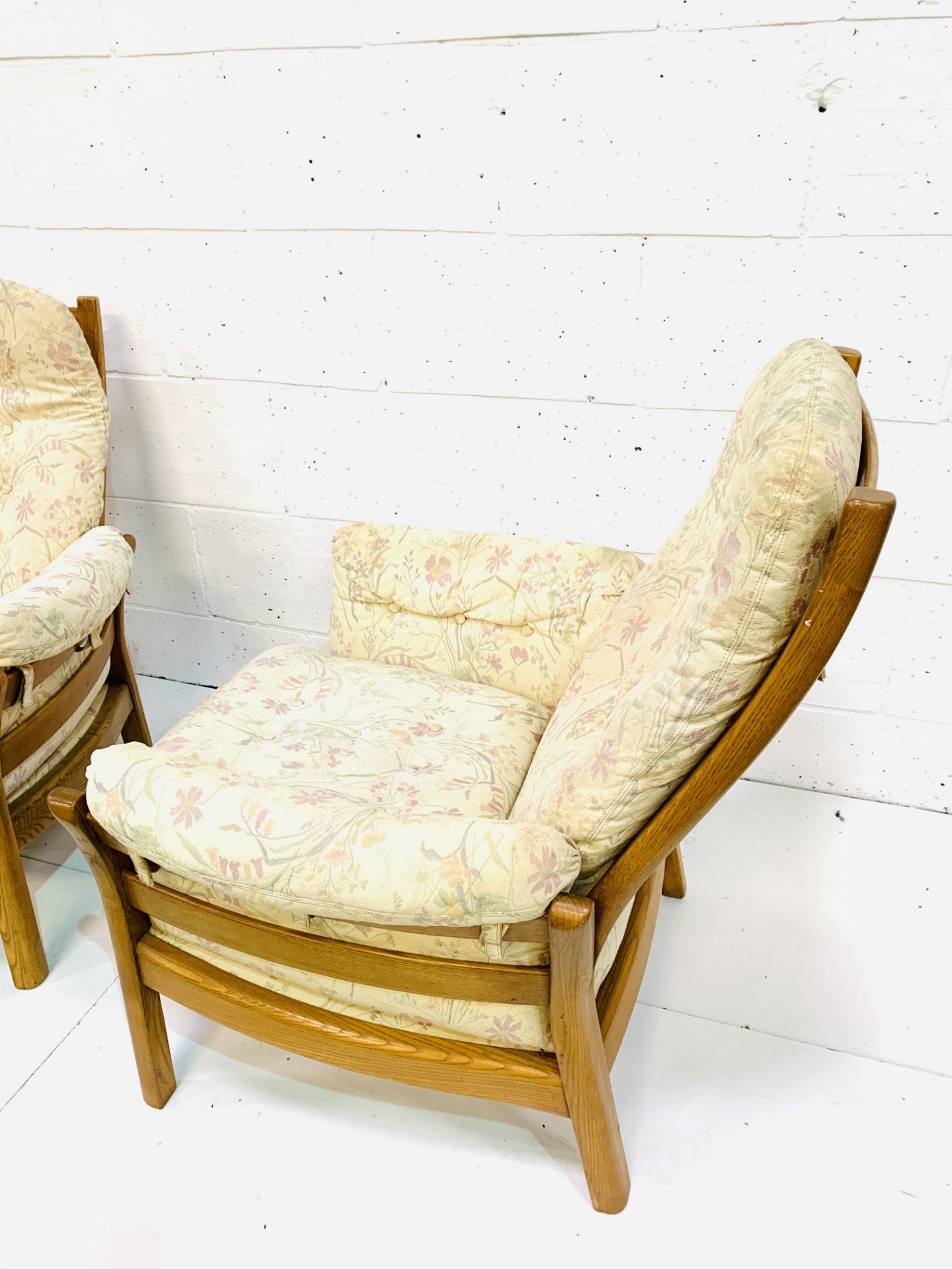 Pair of Ercol armchairs - Image 5 of 5