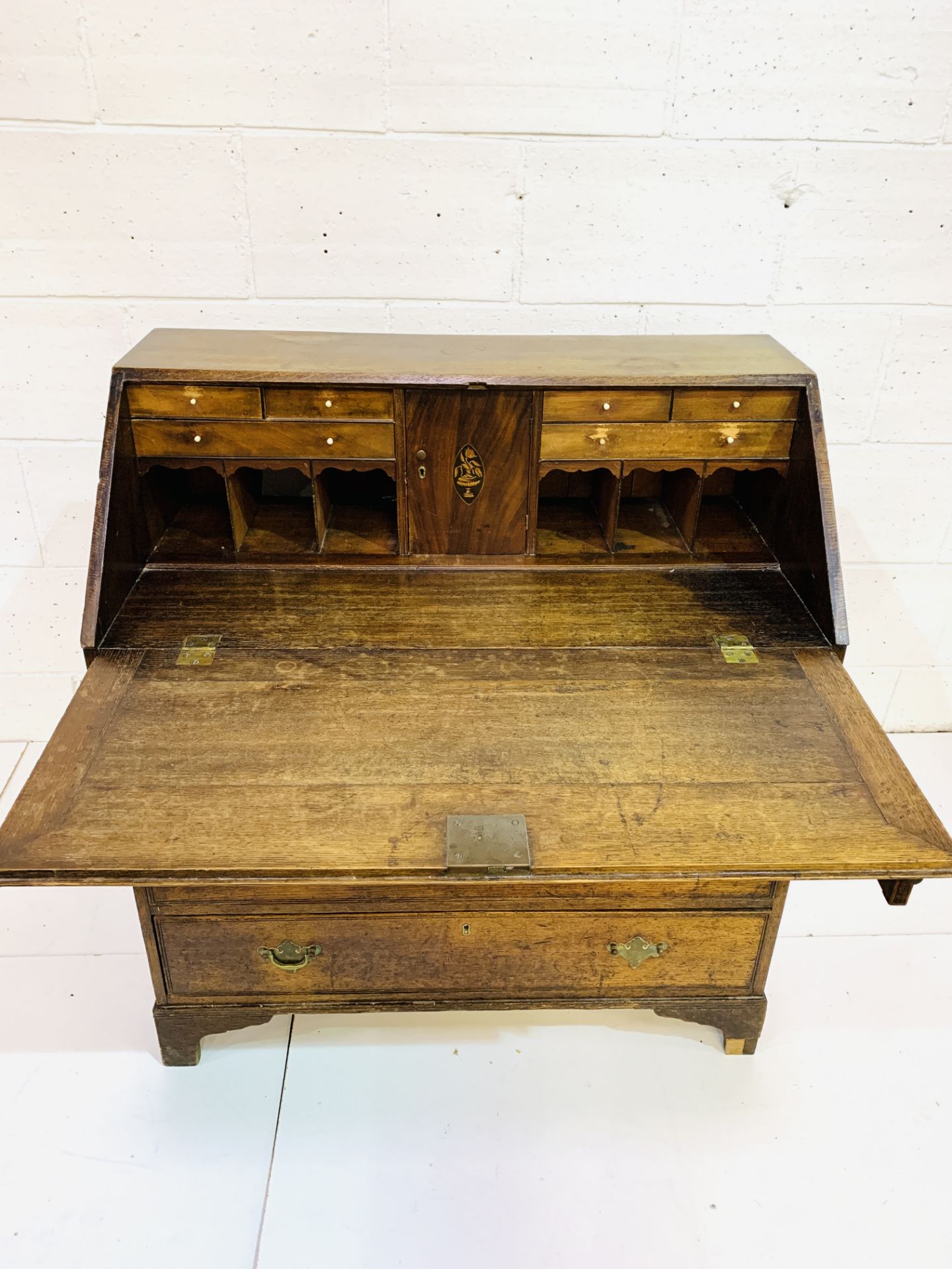 18th Century oak bureau - Image 2 of 6