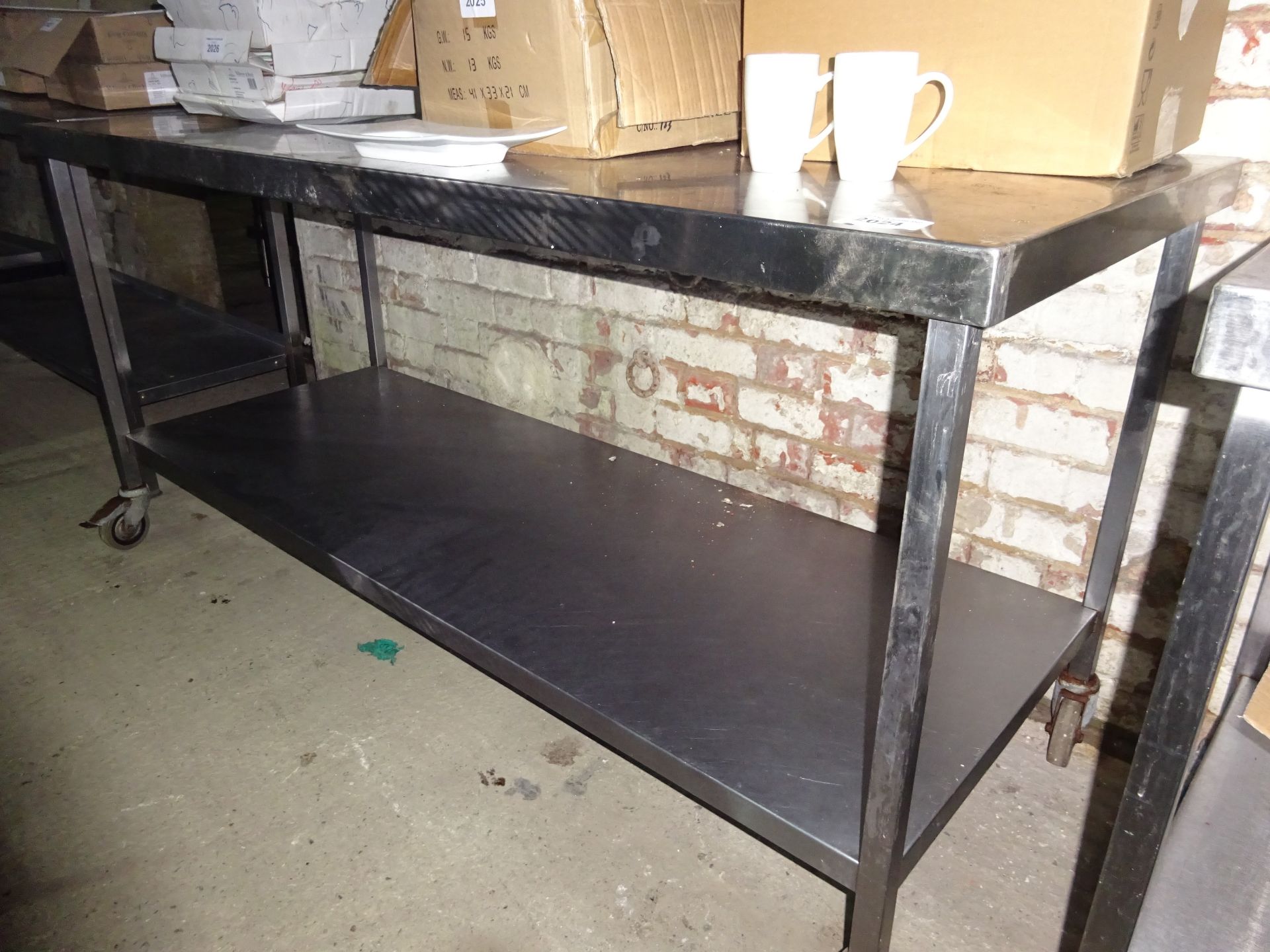 Mobile stainless steel preparation table with under shelf,