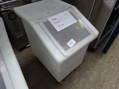 Mobile ingredient bin