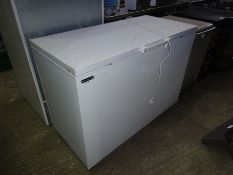 Tefcold GM400 chest freezer, 240v, 130cms, width 130cms, depth 60cms and height 93cms.