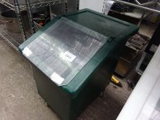 Mobile ingredient bin