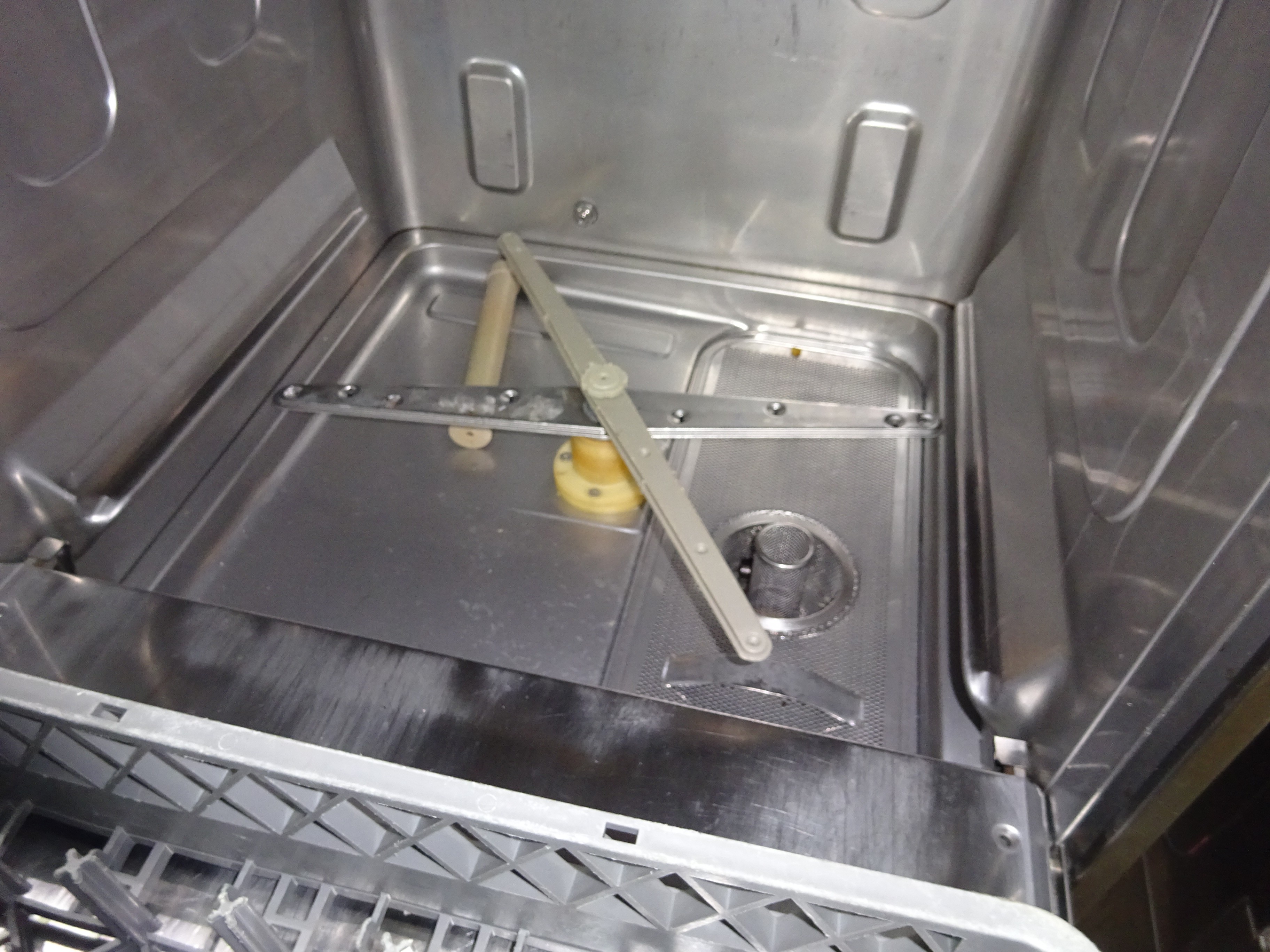 Proton single phase under counter commercial dishwasher, - Image 4 of 4