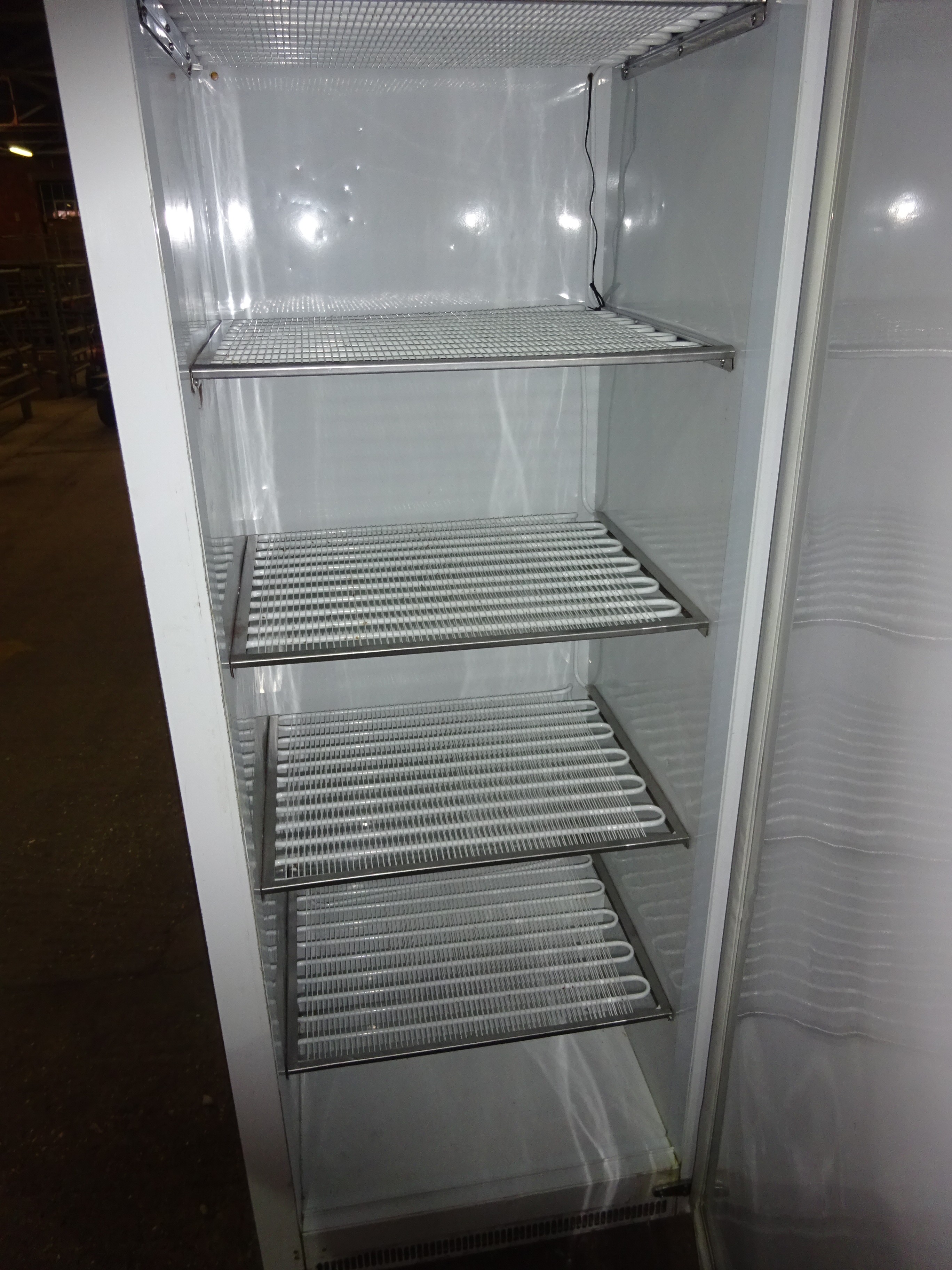Lowe white enamel single door freezer. - Image 2 of 2