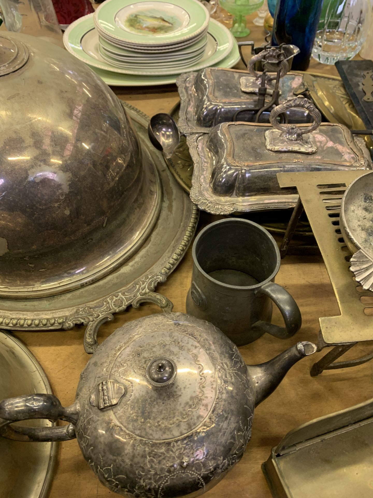 Large quantity of metal ware. - Image 3 of 5