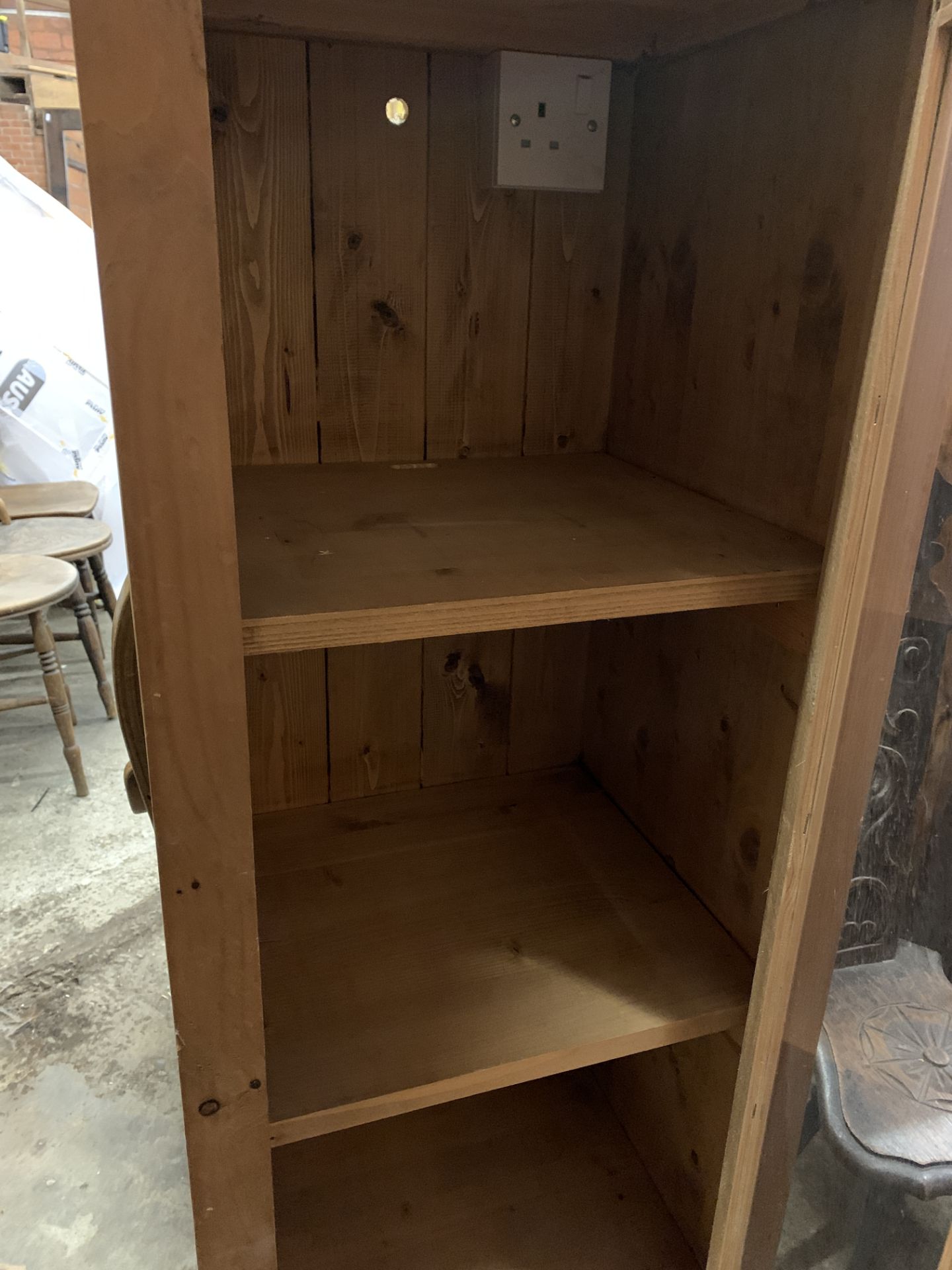 Pine cabinet with glazed door and drawer beneath - Image 3 of 4