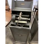 Edison phonograph dictating machine 'Ediphone' with metal case. This item carries VAT.