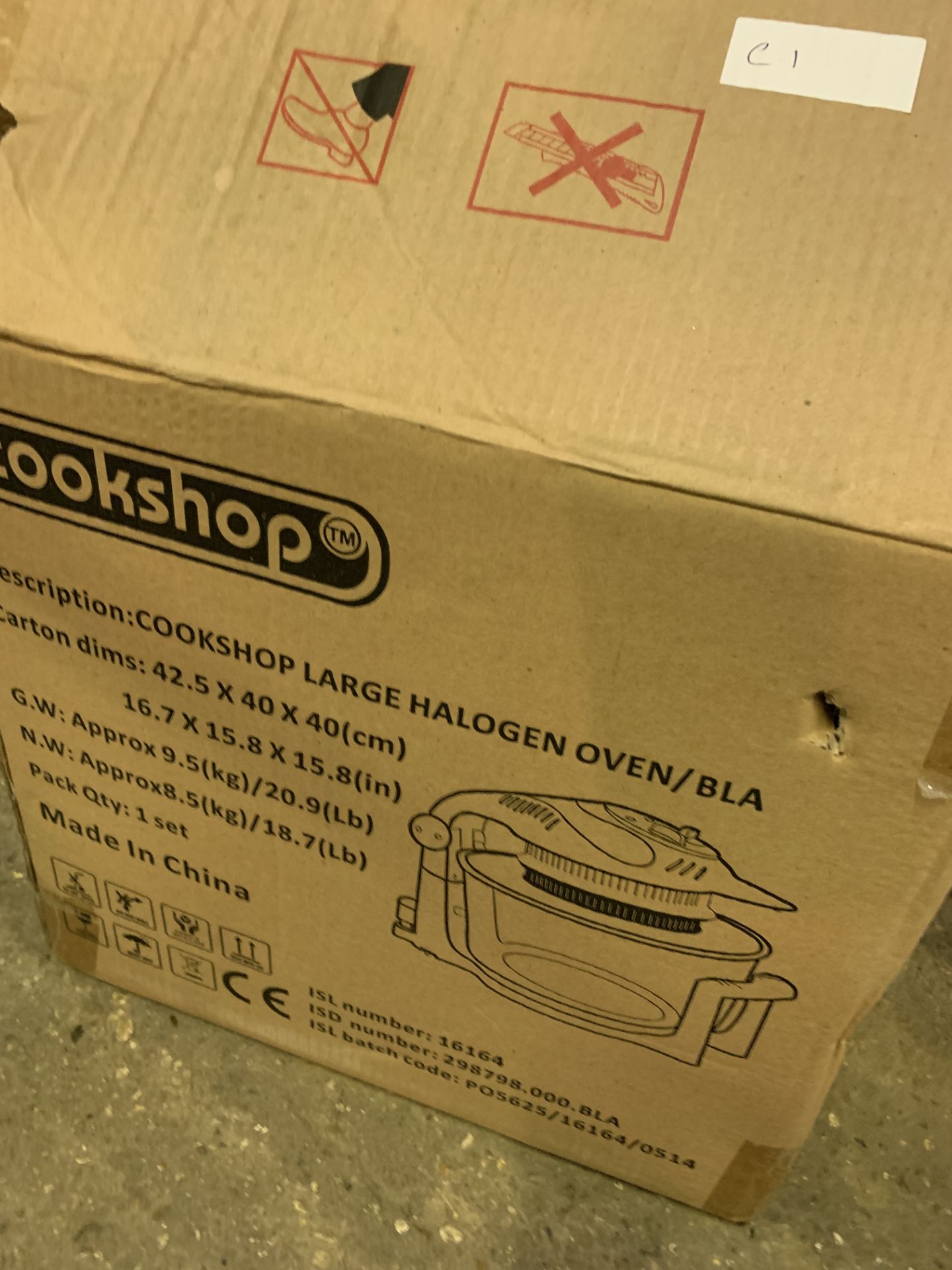 Cookworks boxed large halogen oven, new.