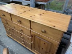 'Axel' pine multi drawer chest