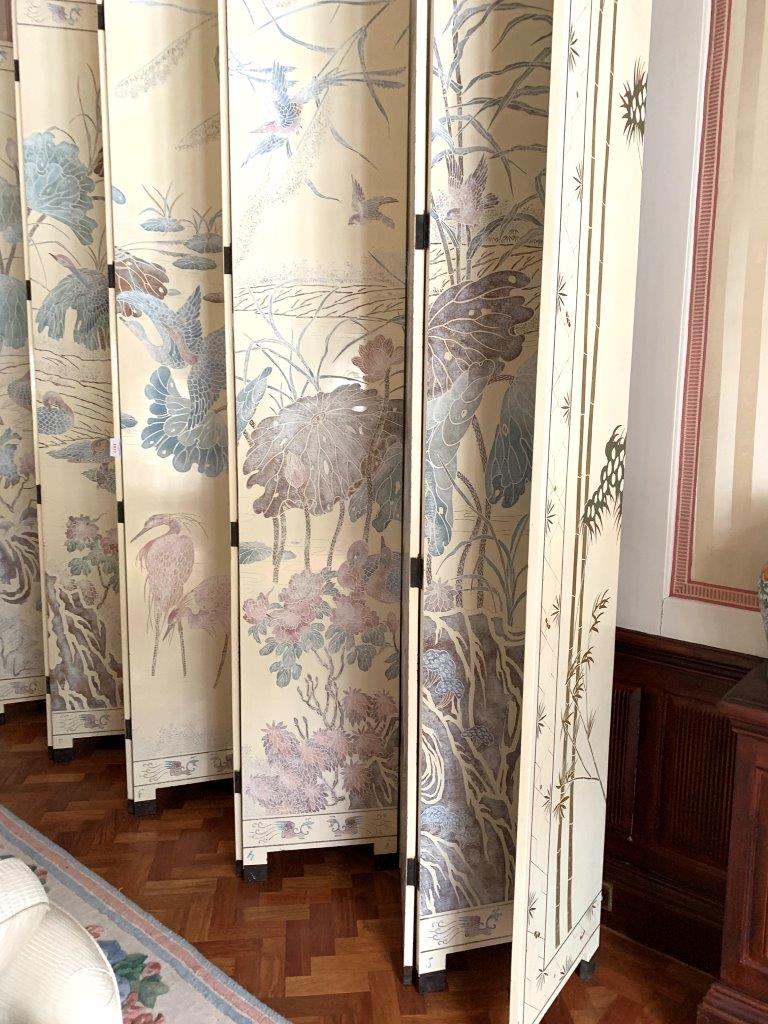 Very large Oriental style wooden twelve panel double sided folding screen - Image 3 of 3