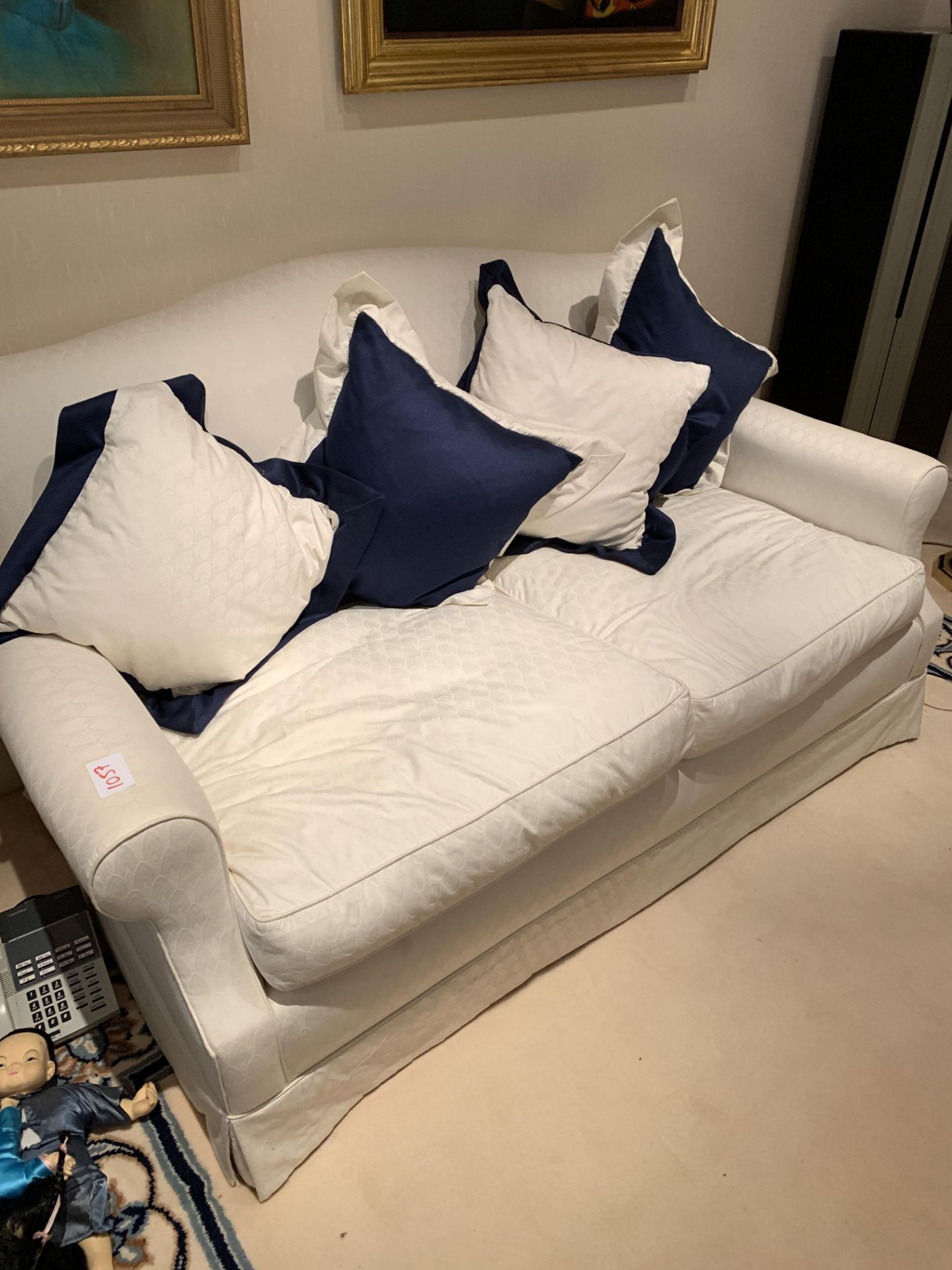 Cream upholstered two seat sofa with seat cushions and four scatter cushions. - Image 2 of 5