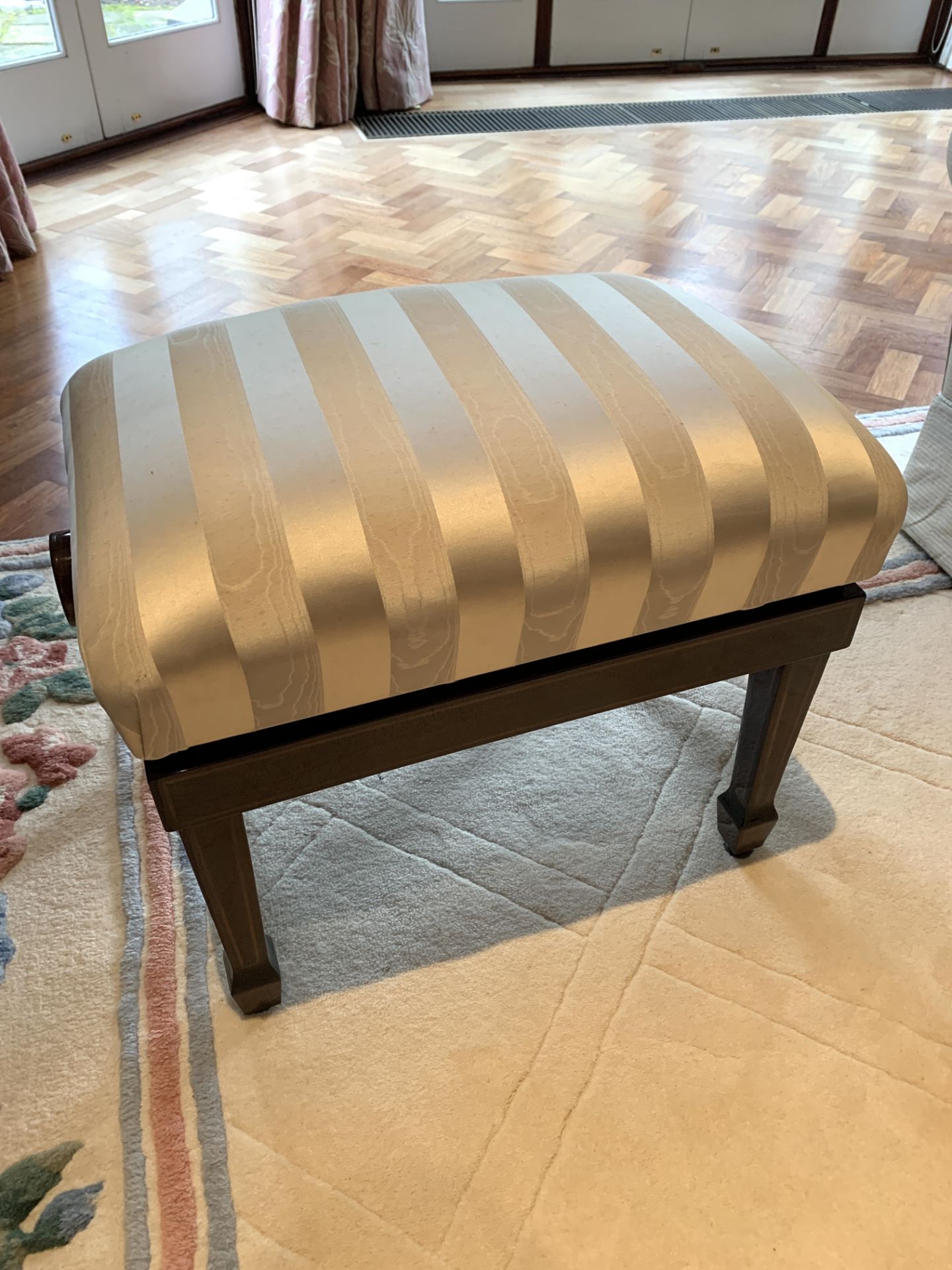 'Lanzani Collection' mahogany height adjustable stool - Bild 2 aus 2