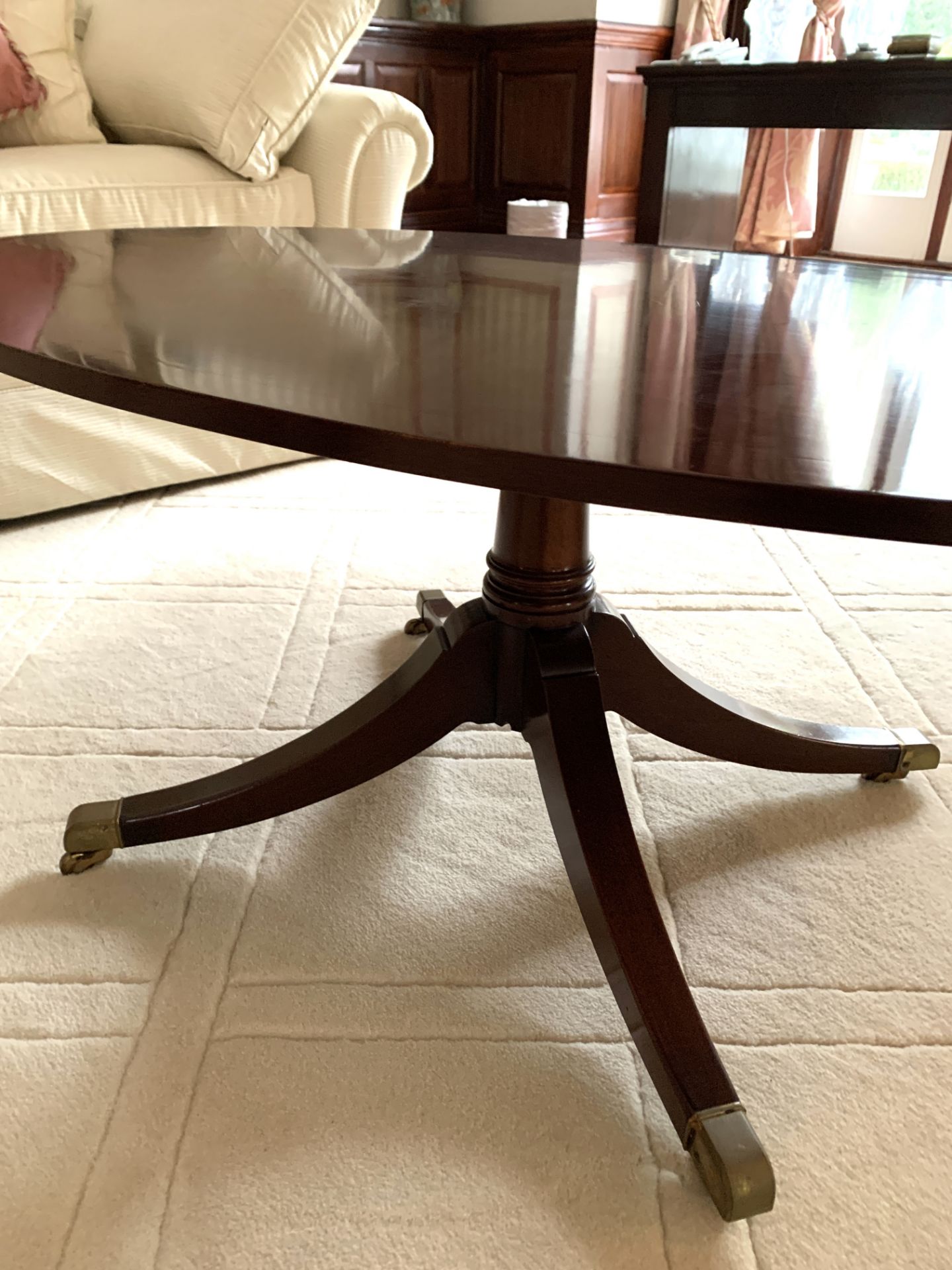 Mahogany oval top coffee table - Image 2 of 4