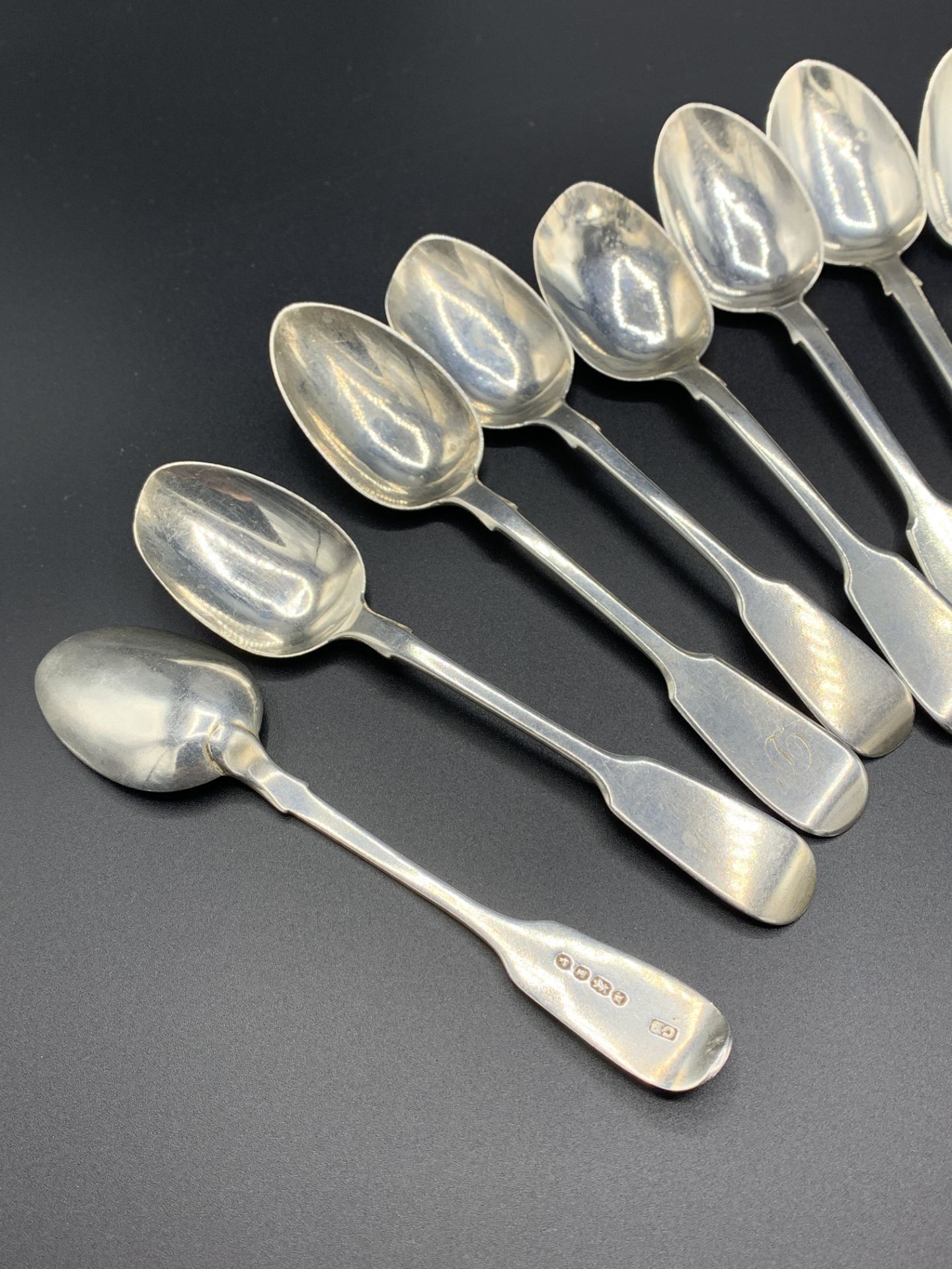 10 sterling silver mid-Victorian teaspoons - Image 3 of 3