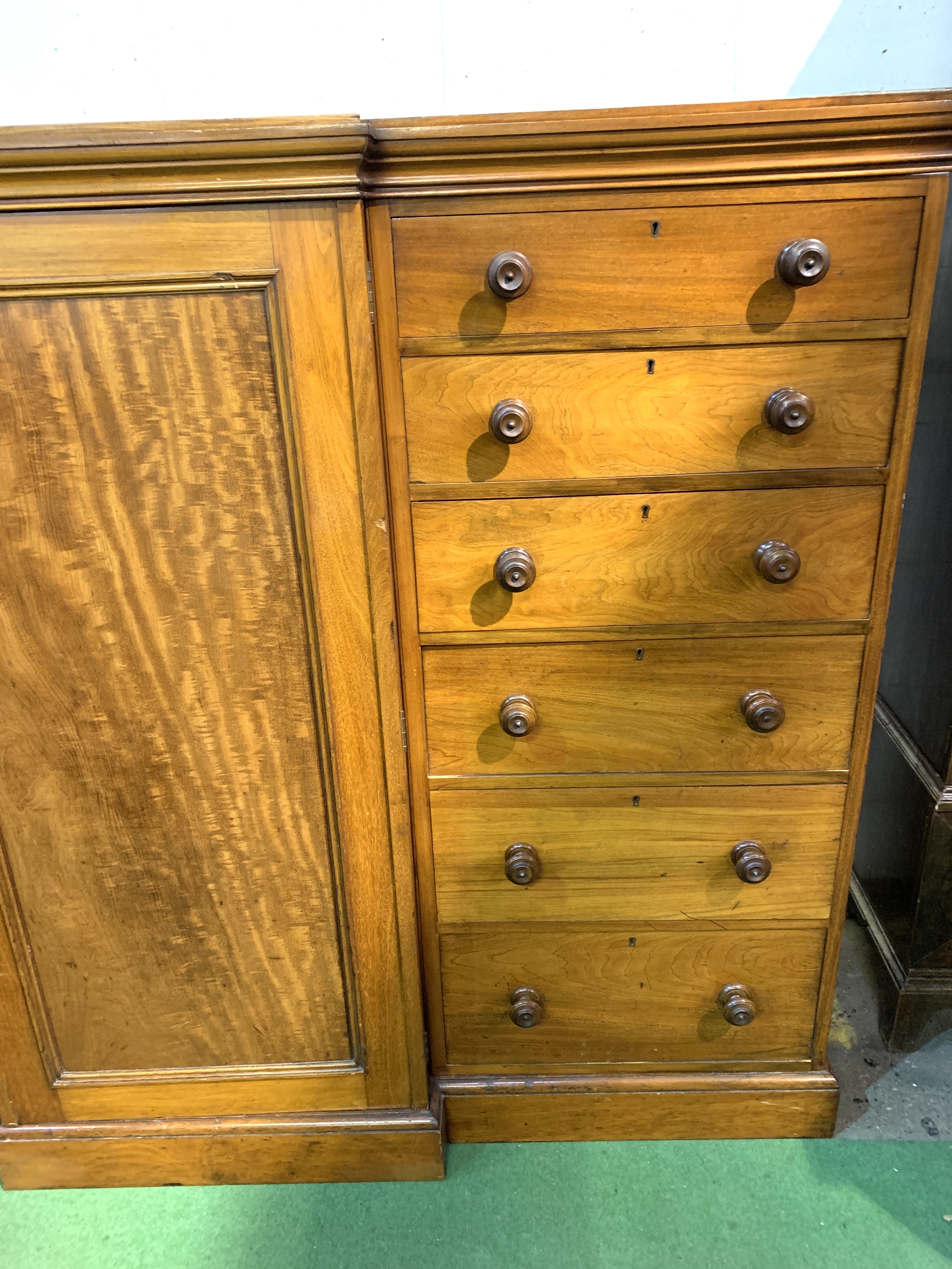 Victorian mahogany chest of drawers cum linen press. - Image 2 of 7