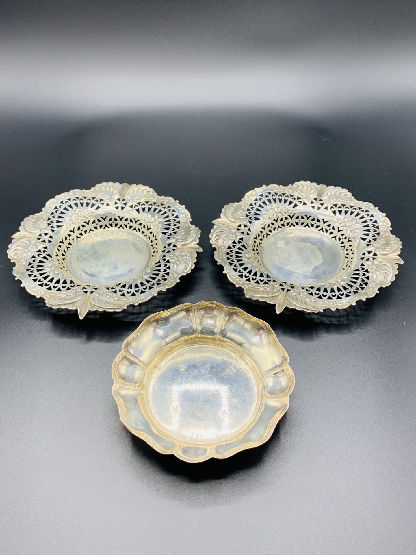 Two silver filigree dishes, Sheffield 1898, by Martin Hall & Co., and another silver dish - Image 6 of 6
