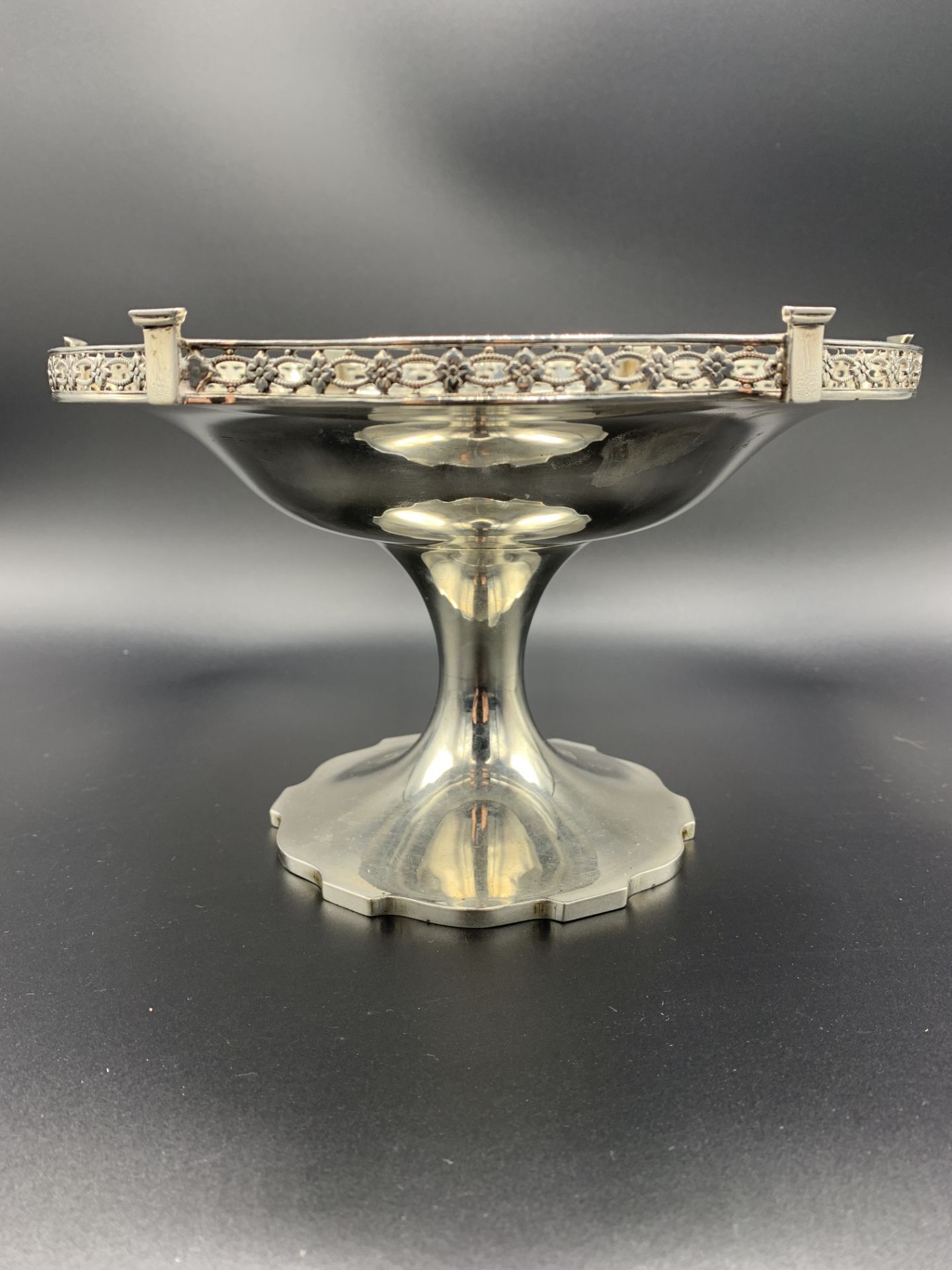 Sterling silver pierced gallery fruit bowl/centerpiece - Image 2 of 6
