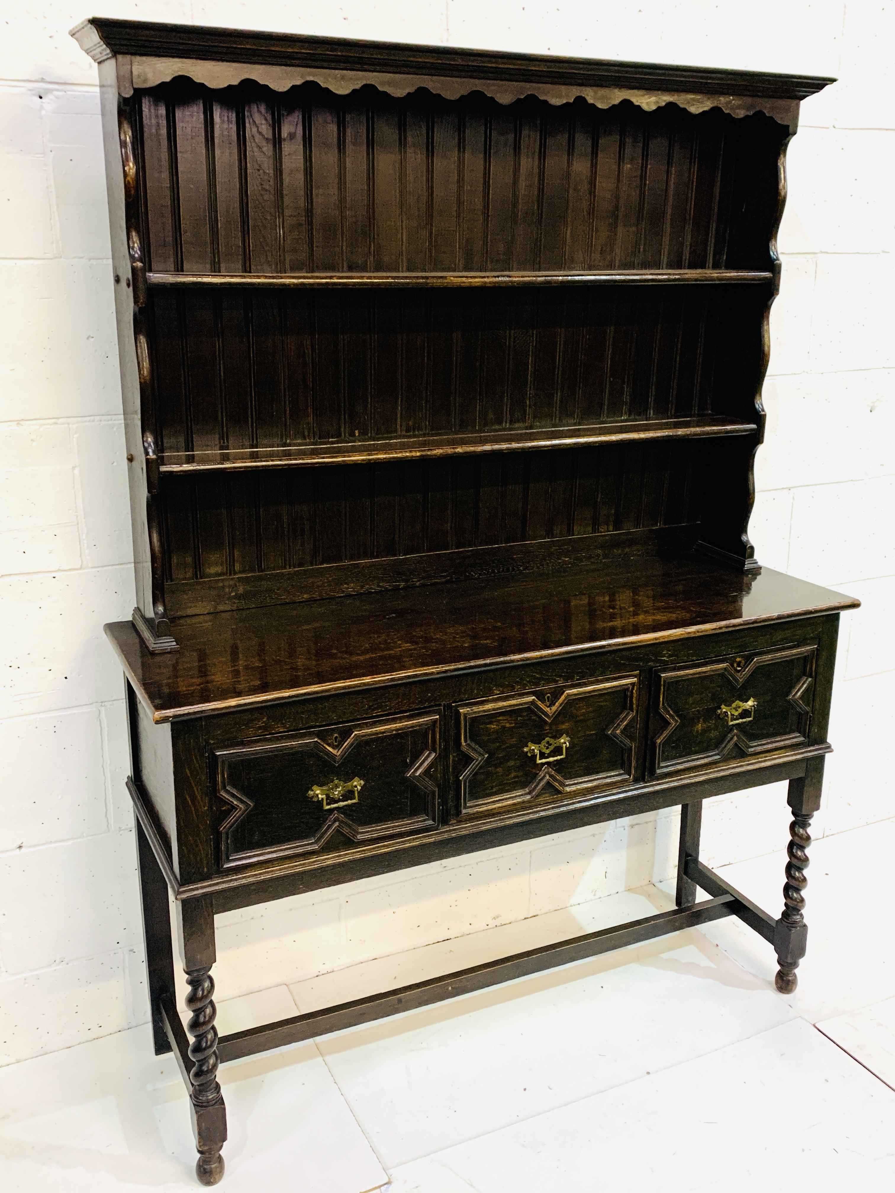 Oak dresser - Image 3 of 7