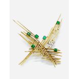 1970's 18ct gold Rhodesian emerald and diamond brooch