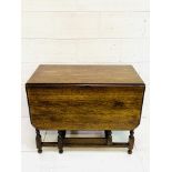 Oak gate-leg drop side table