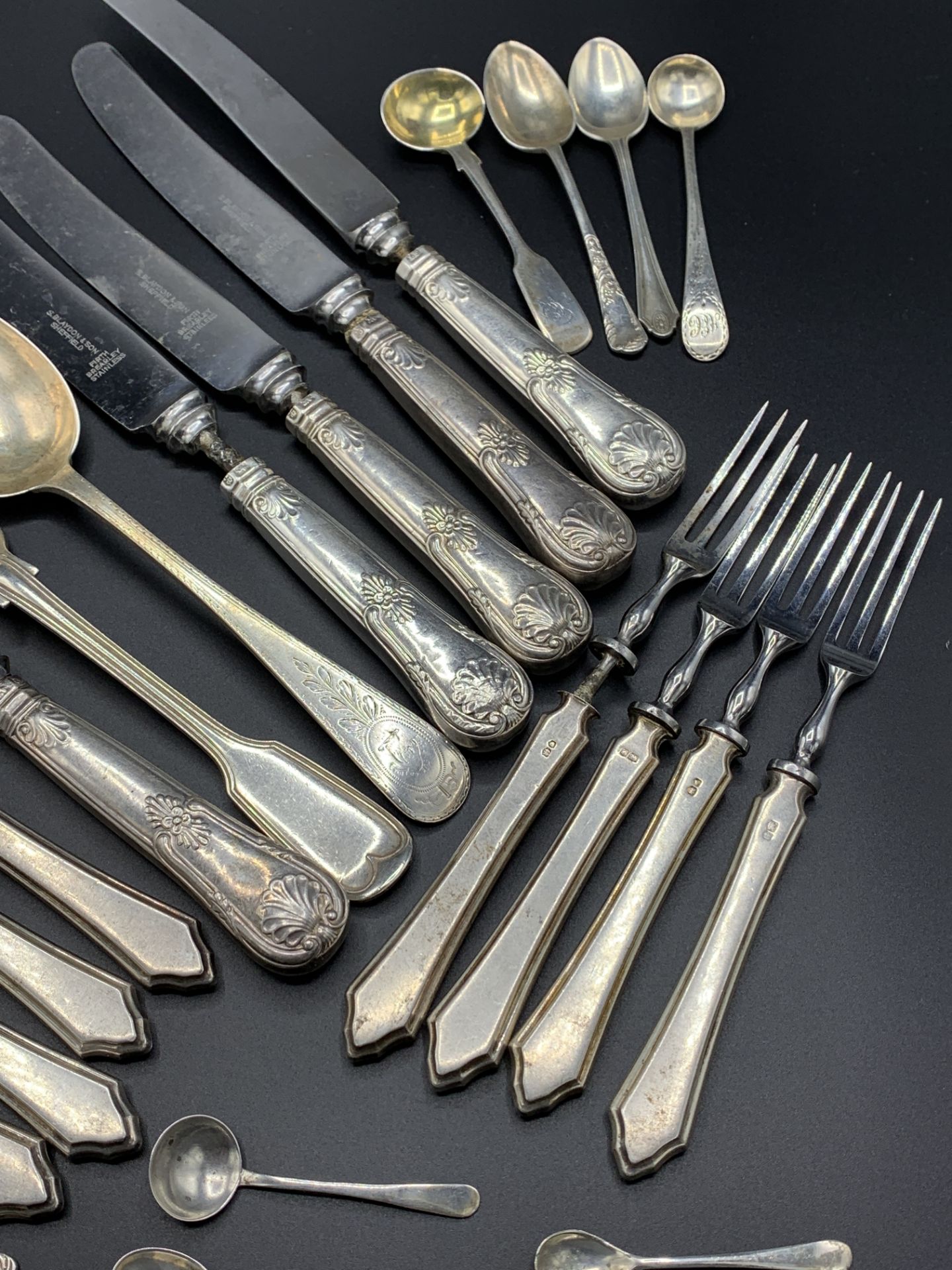 A quantity of silver flatware - Image 2 of 4