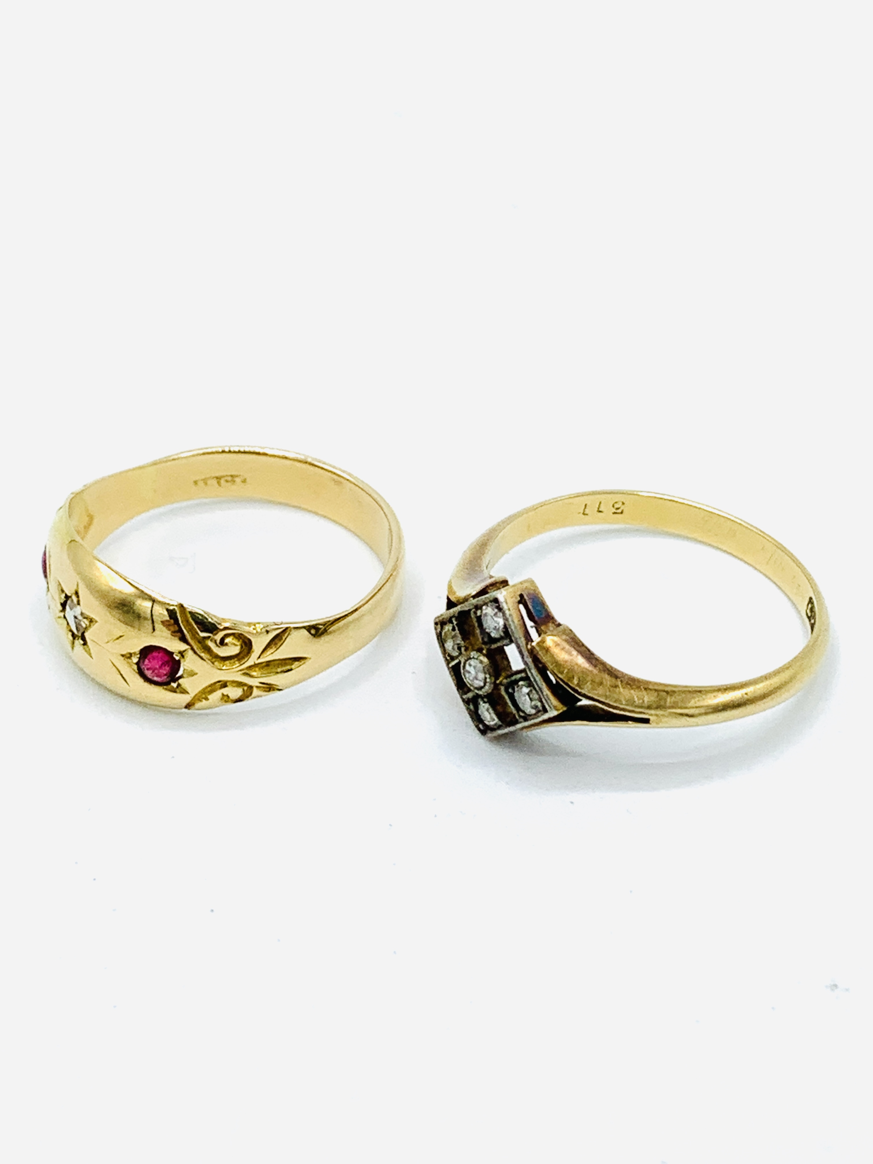 18ct gold ring set with 4 diamonds in a square, and an 18ct diamond and ruby set 'gypsy' ring - Image 3 of 5