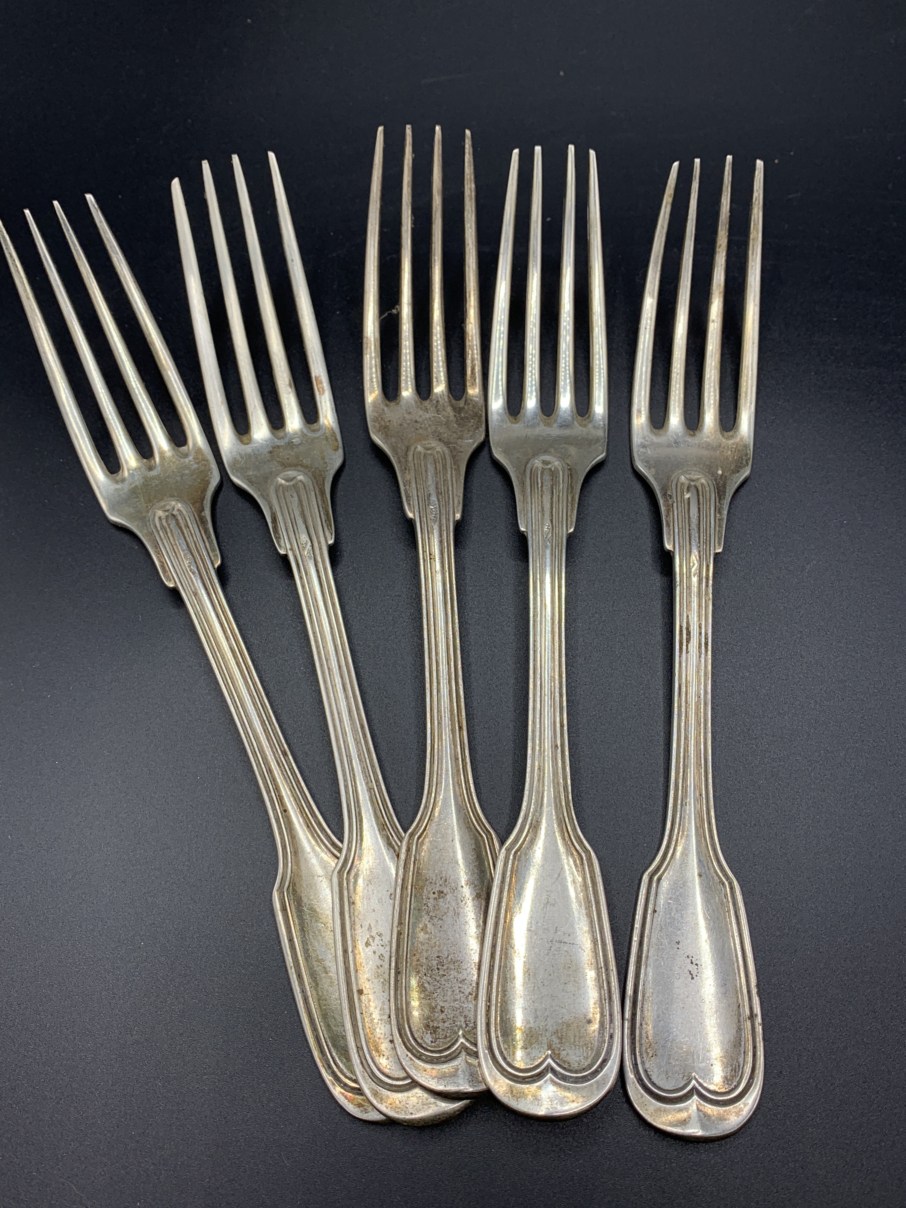 Five large French 800 silver forks - Image 2 of 4